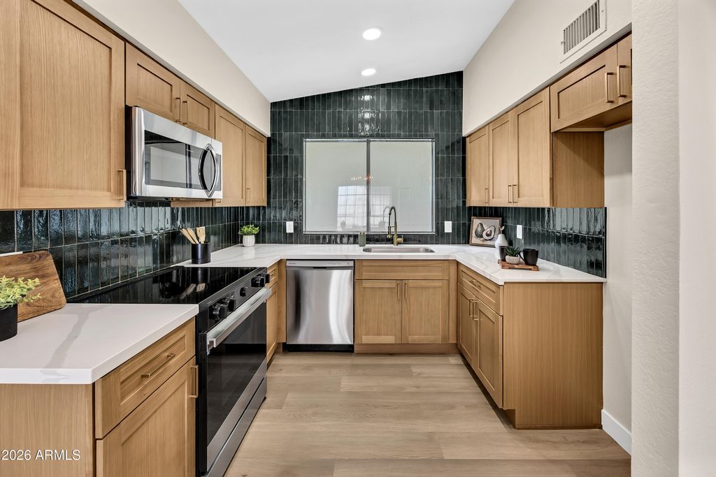 Photo of 1648 E Villa Theresa Drive, Phoenix, AZ 85022 (MLS # 6976302)