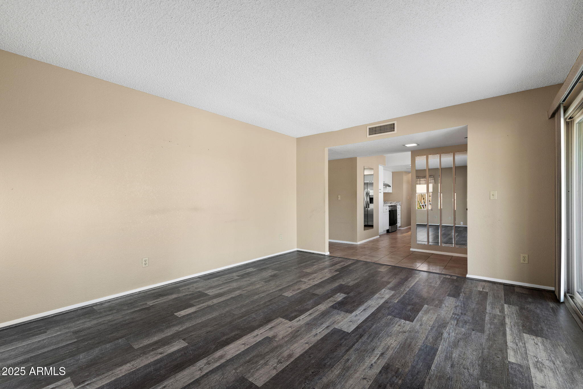 1606 LEISURE WORLD --