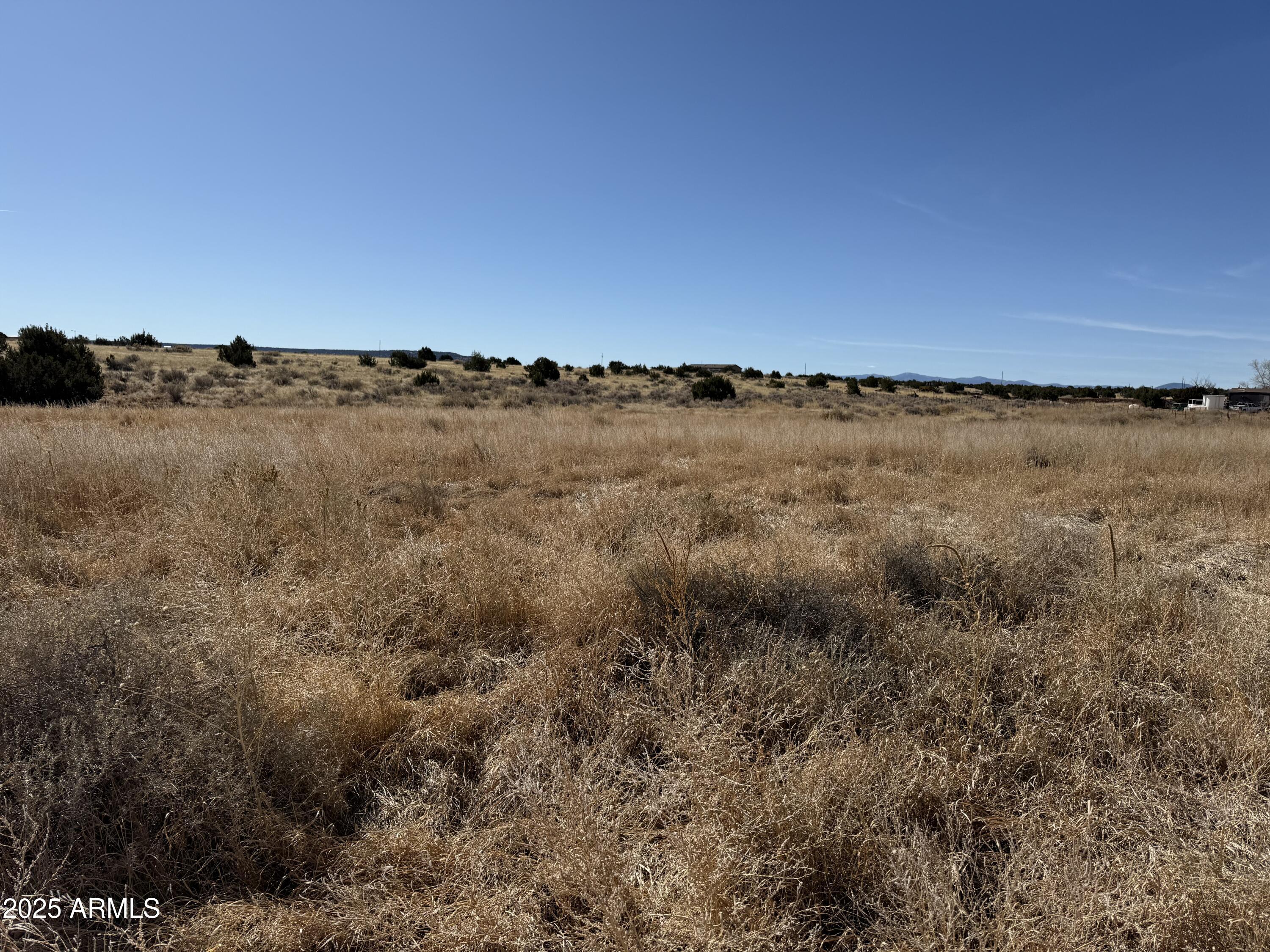 13 N Mountain View Street N 13