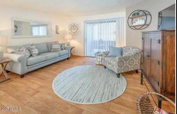 5740 N 59th Avenue 2