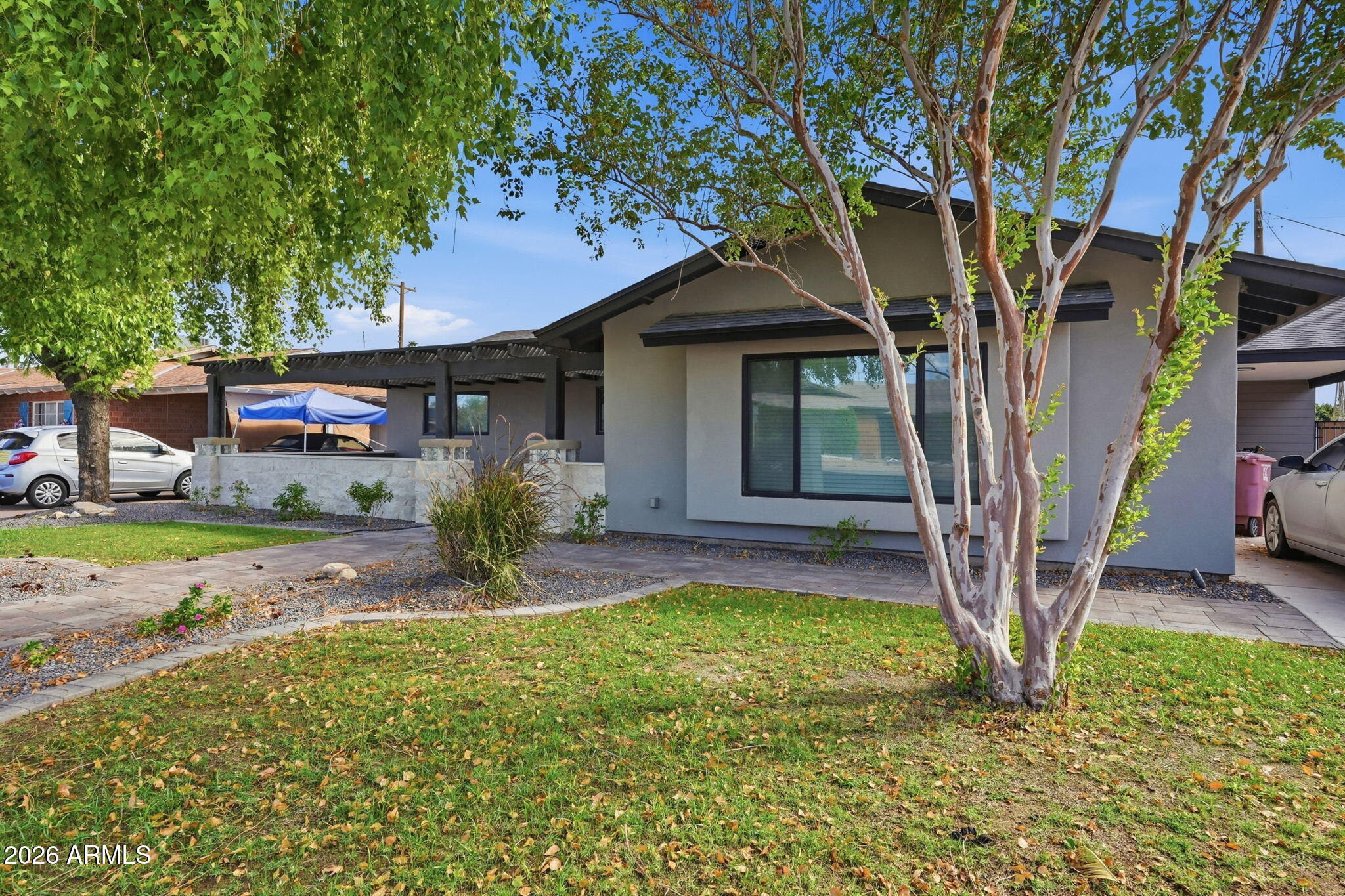 8233 E MONTEROSA Street