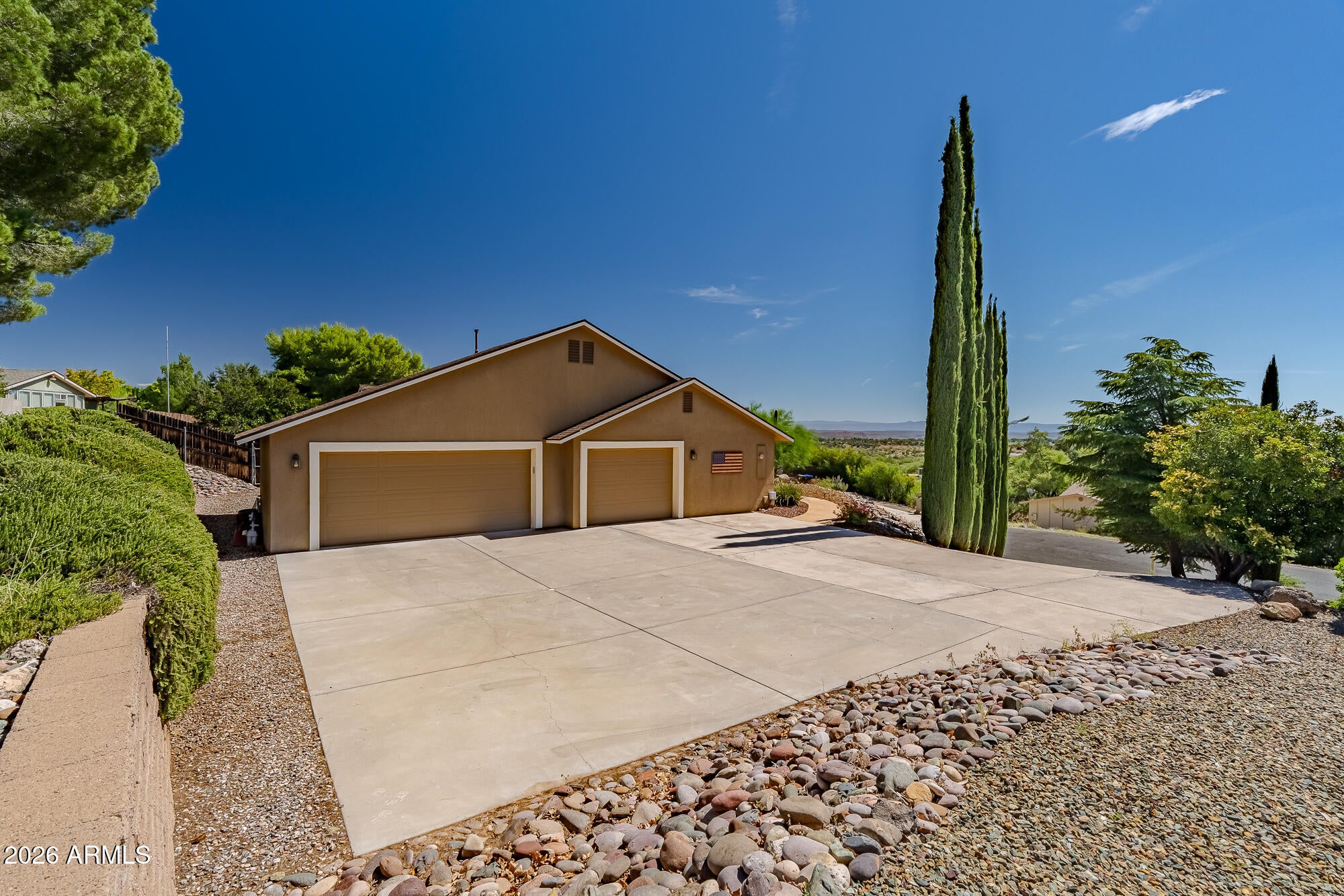2054 S ELK Circle