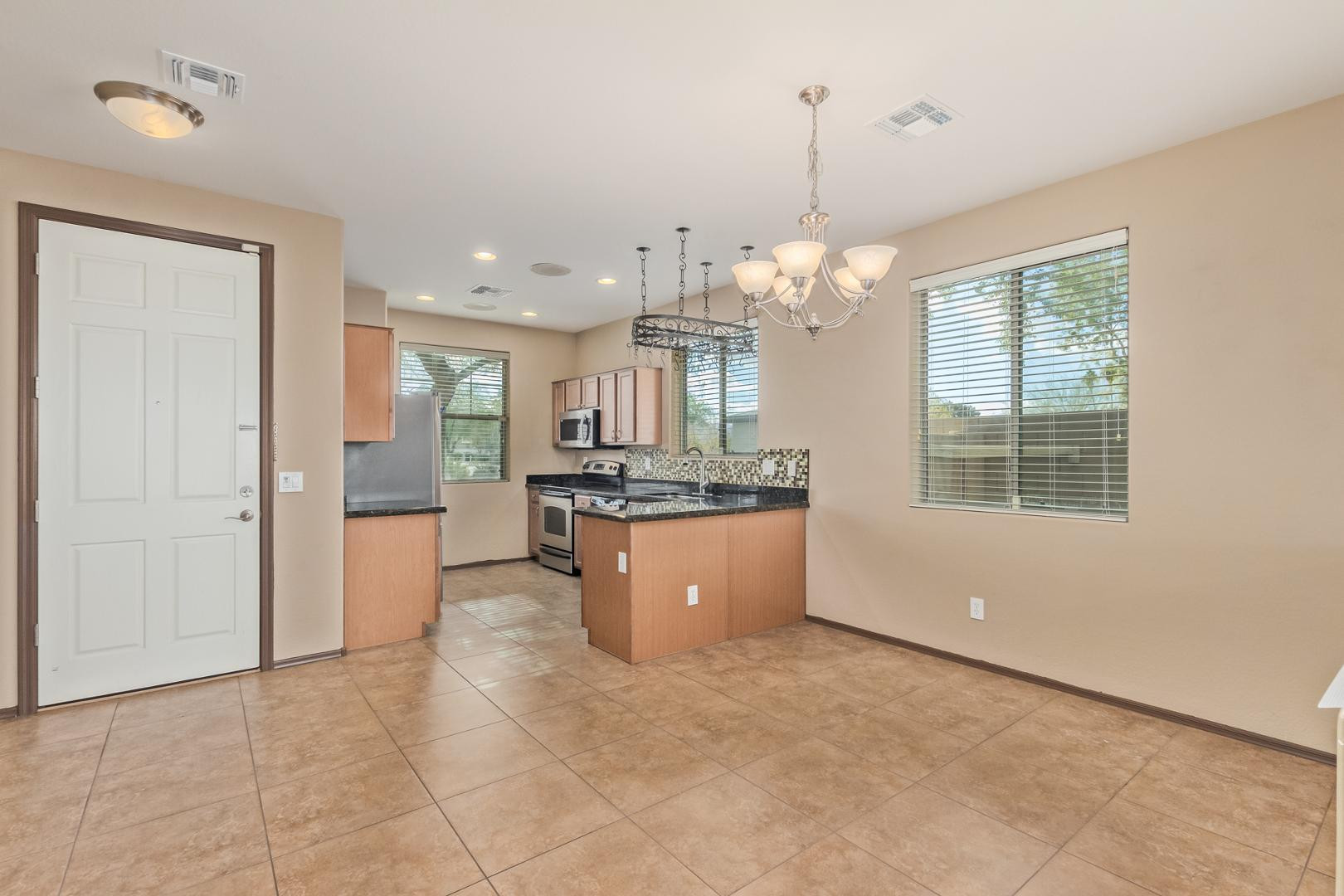 2624 W Beautiful Lane
