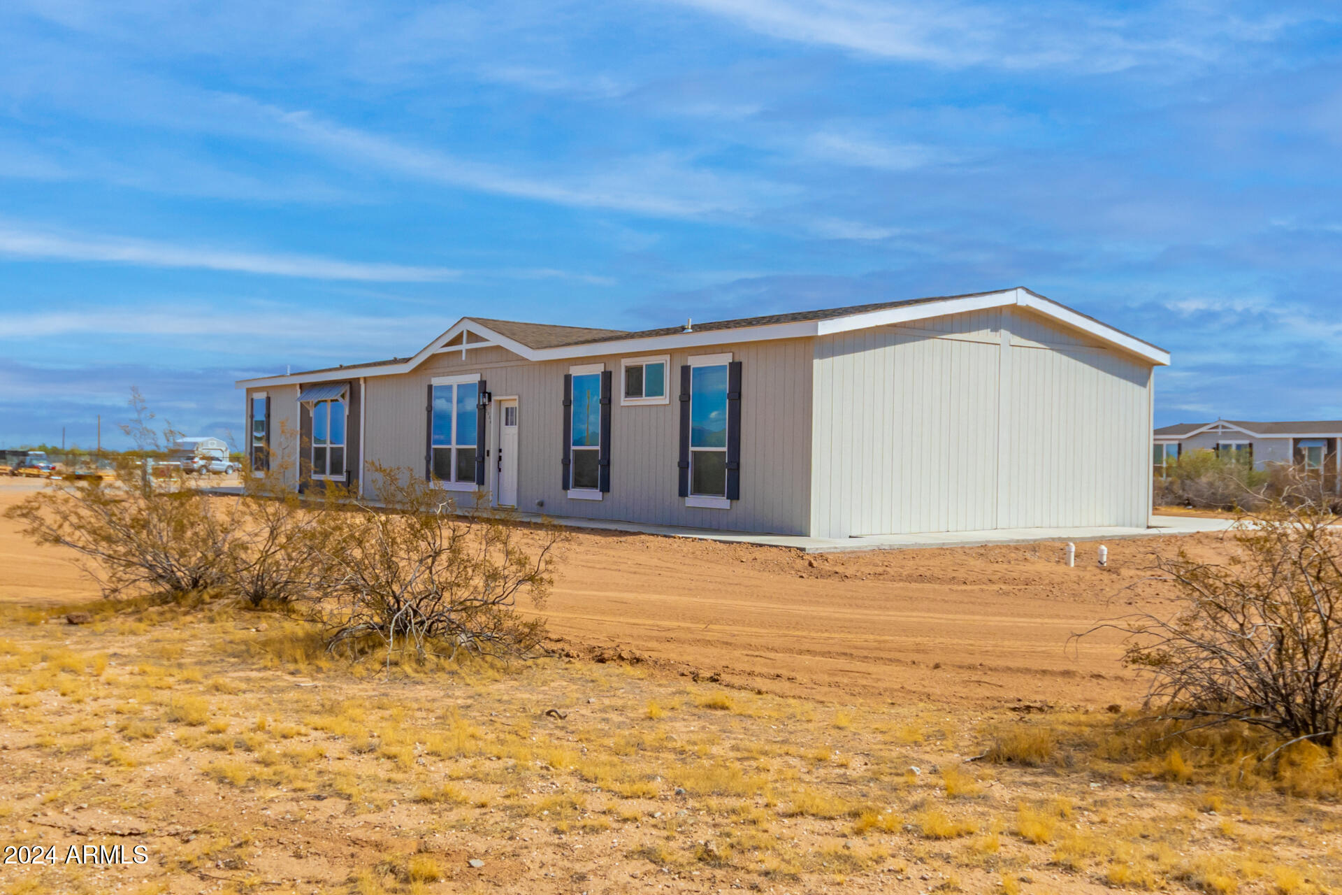 50863 W SAFFRON Lane