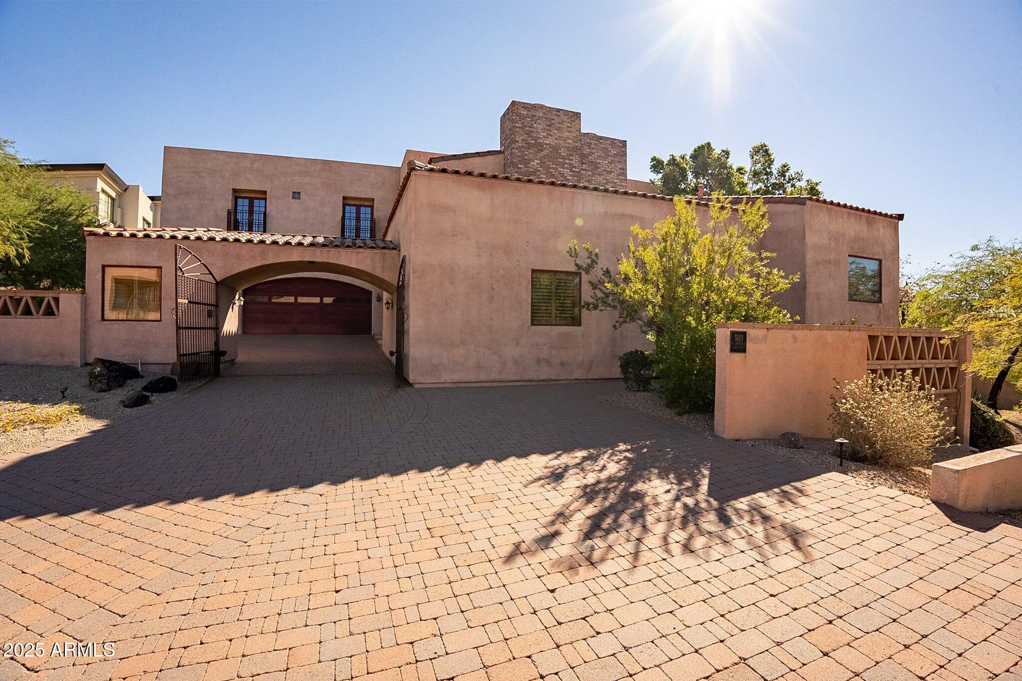 5113 W ARROWHEAD LAKES Drive