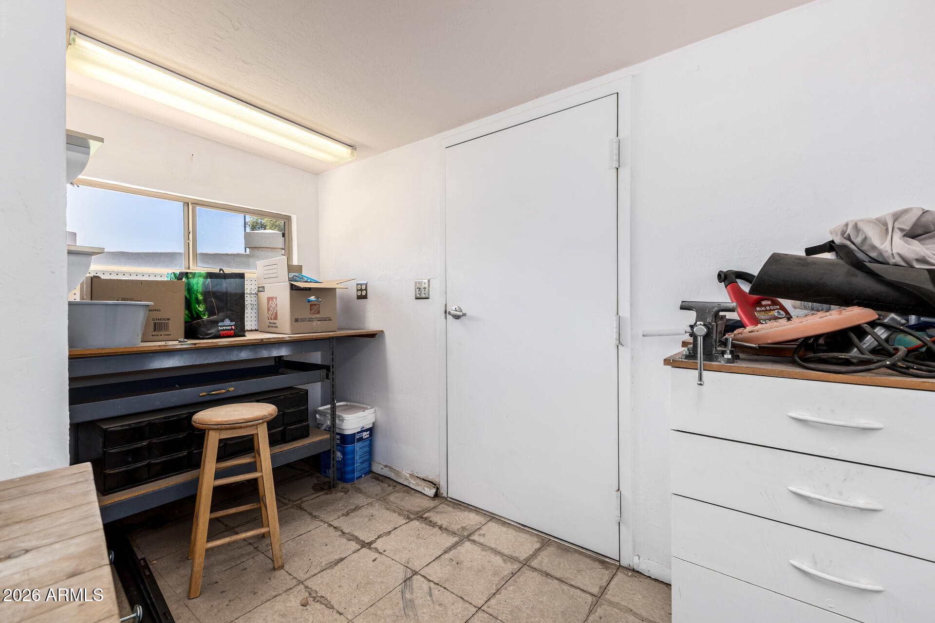 2329 E BONITA Street