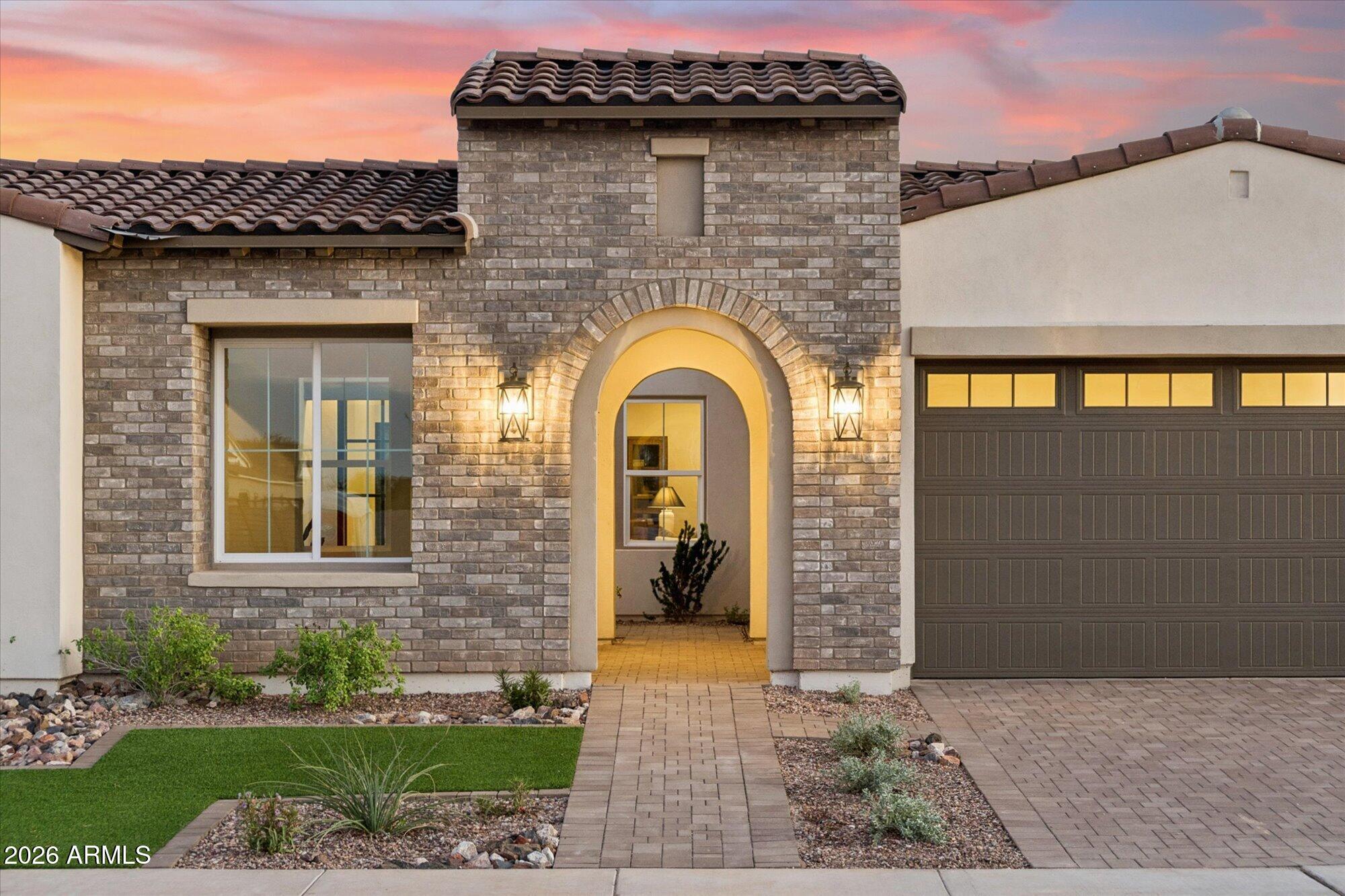 1551 E NOLAN Place