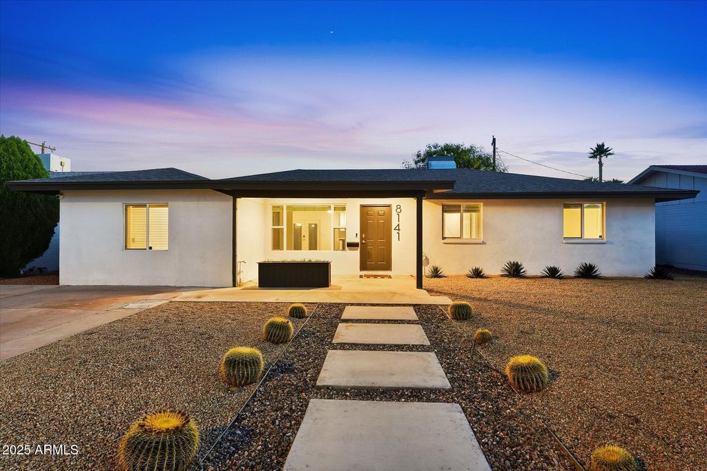 Photo of 8141 E Palm Lane, Scottsdale, AZ 85257 (MLS # 6946497)