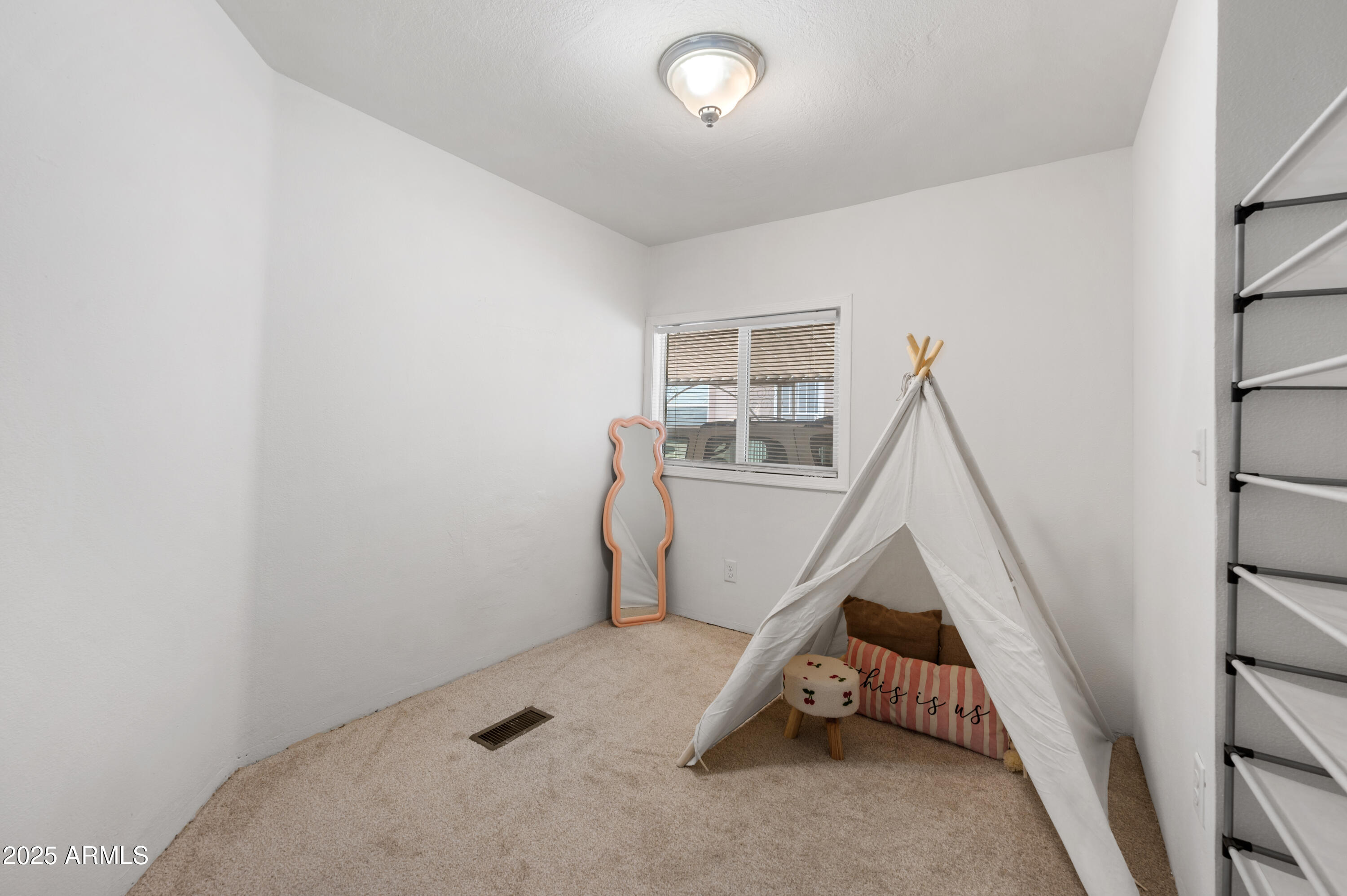 Sierra Estates Mobile Home Park - Residential