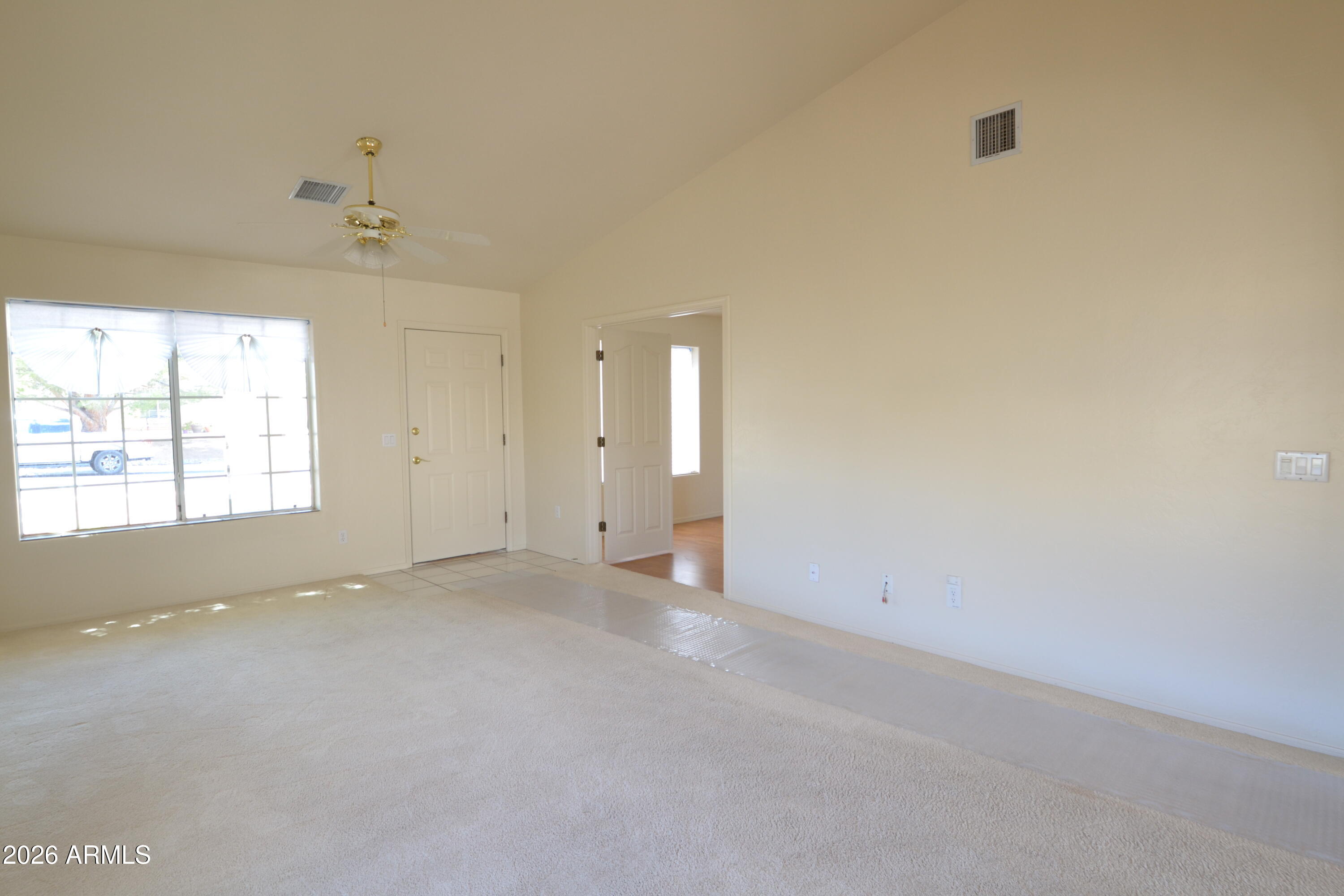 1320 SKYLINE Avenue