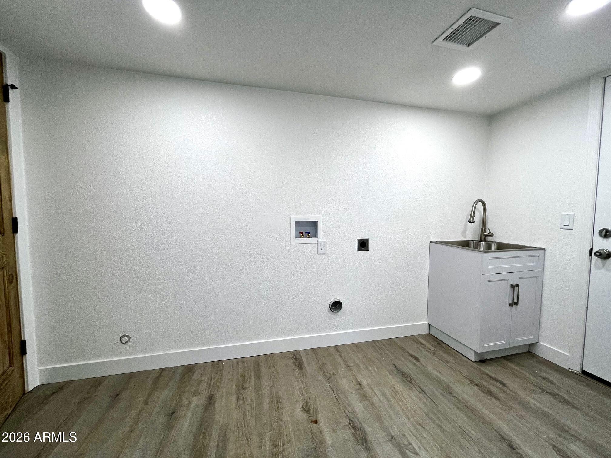 PINETOP LAKES EQUESTRIAN UNIT 1 - Residential