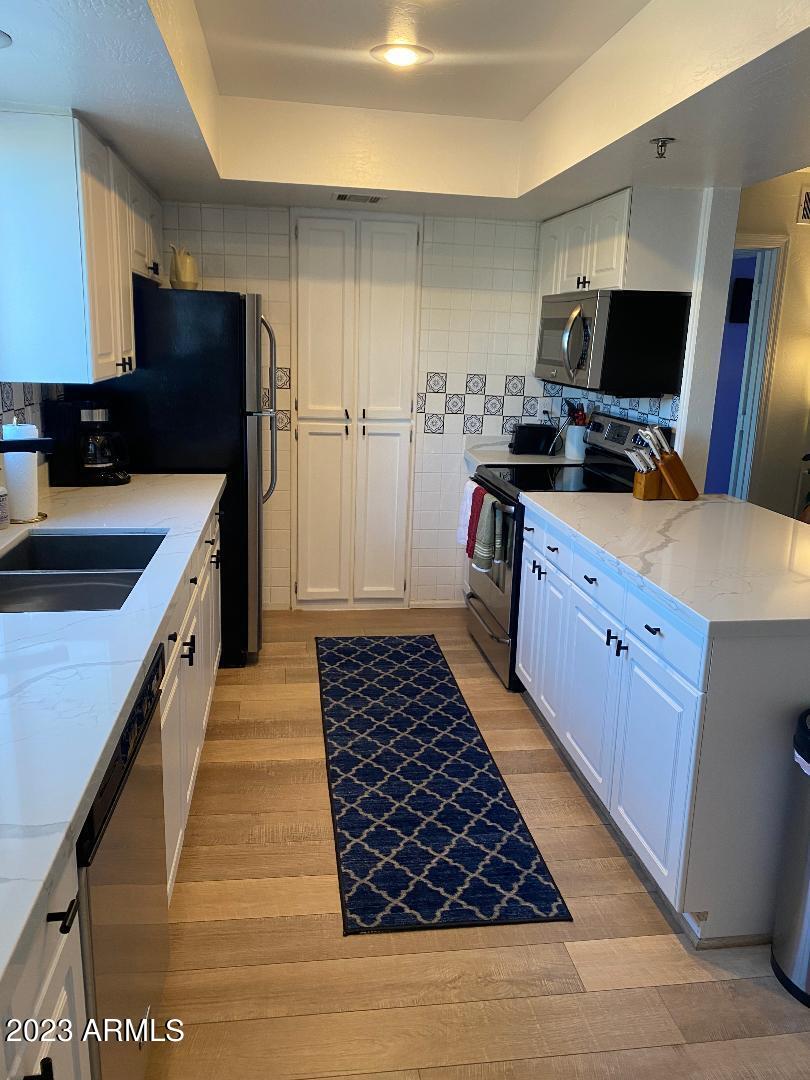 3031 N CIVIC CENTER Plaza 310