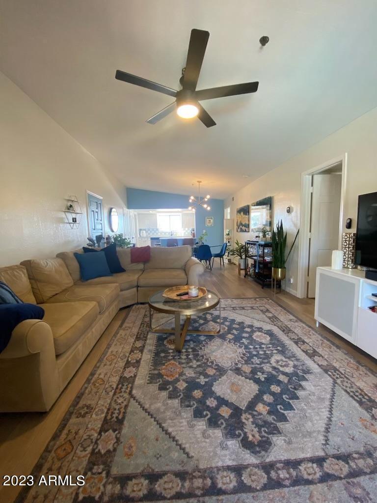 3031 N CIVIC CENTER Plaza 310