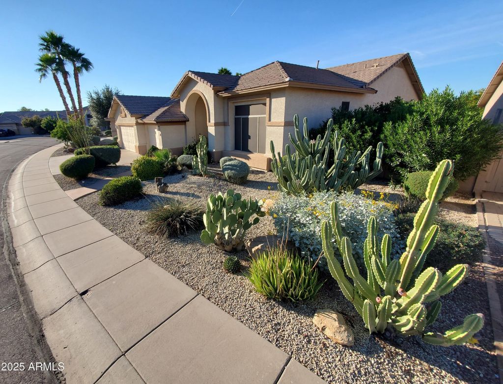 Photo of 2466 W Shannon Street, Chandler, AZ 85224 (MLS # 6955648)