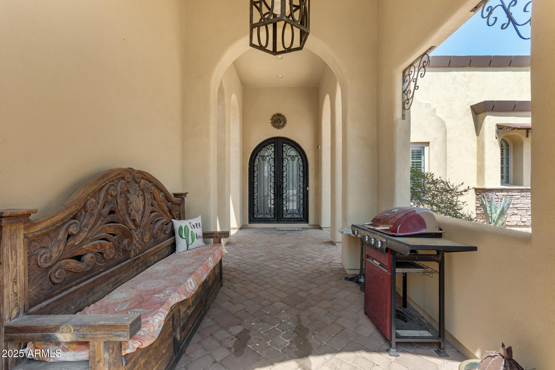 16912 E DESERT VISTA Trail
