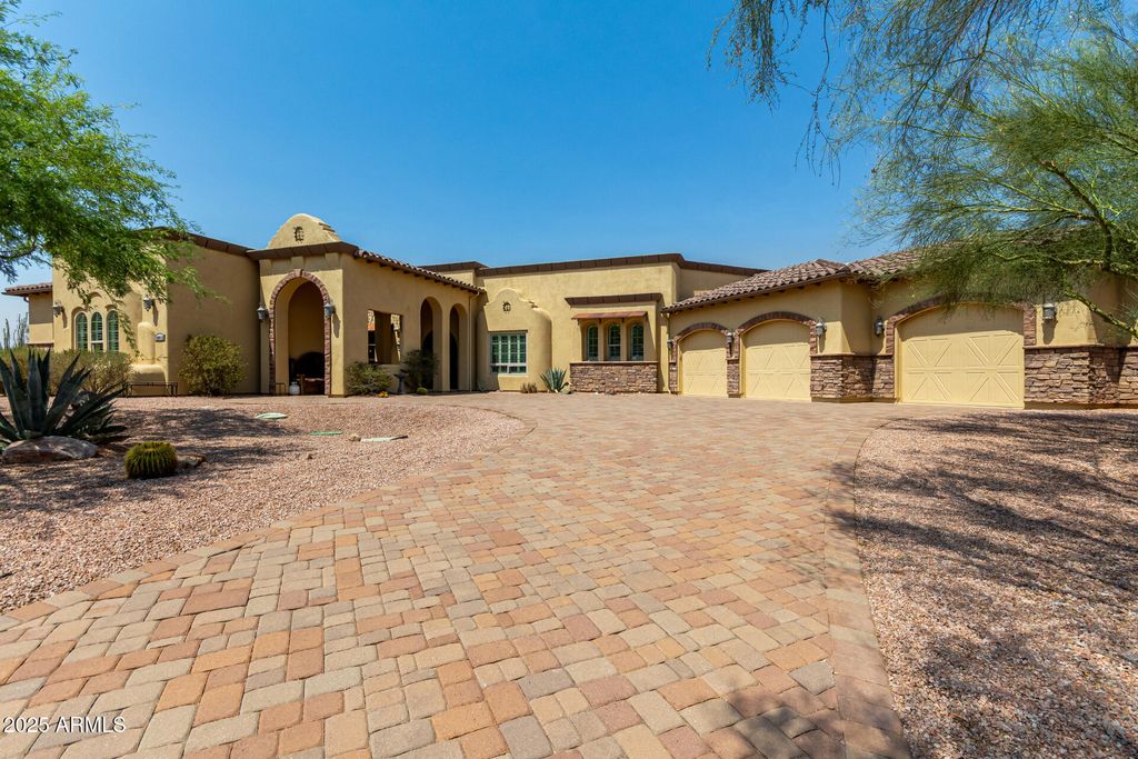 Photo of 16912 E Desert Vista Trail, Rio Verde, AZ 85263 (MLS # 6893880)