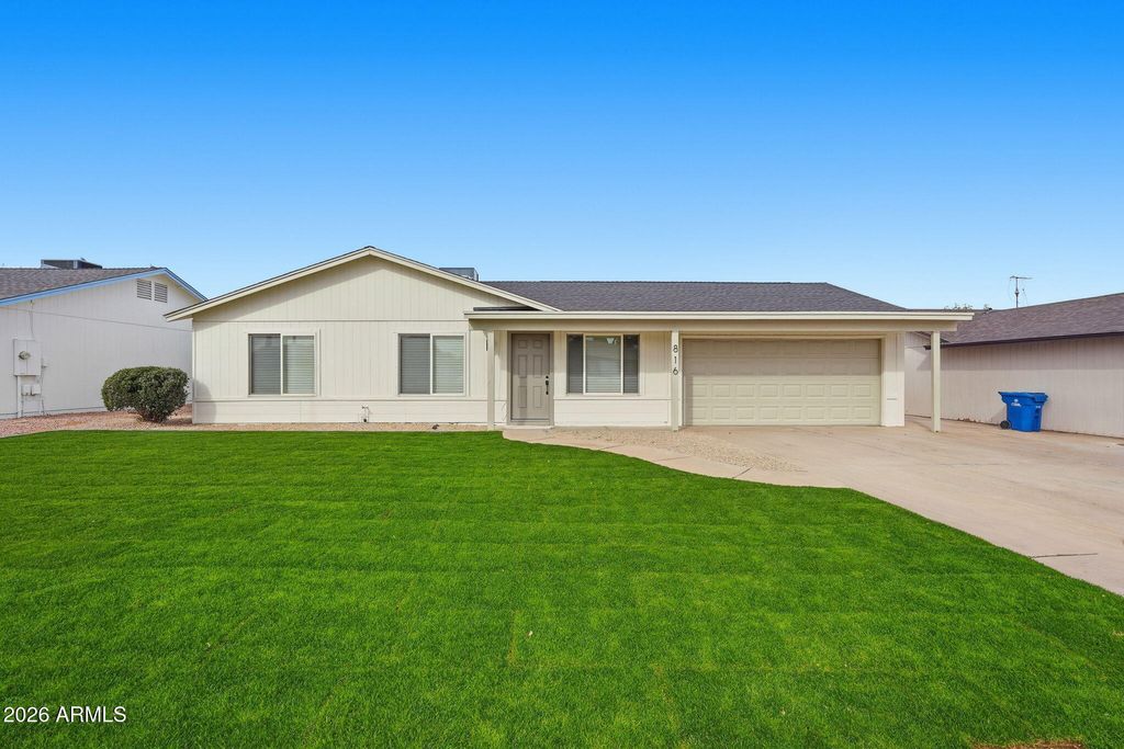 Photo of 816 W Julie Drive, Tempe, AZ 85283 (MLS # 6972717)