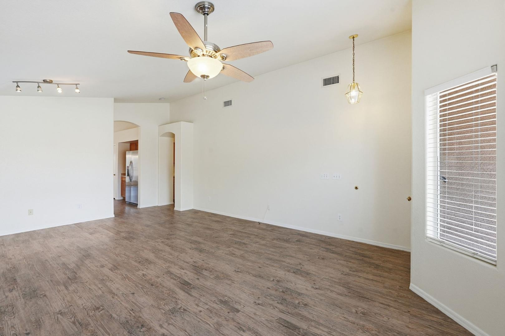 8621 W Shaw Butte Drive