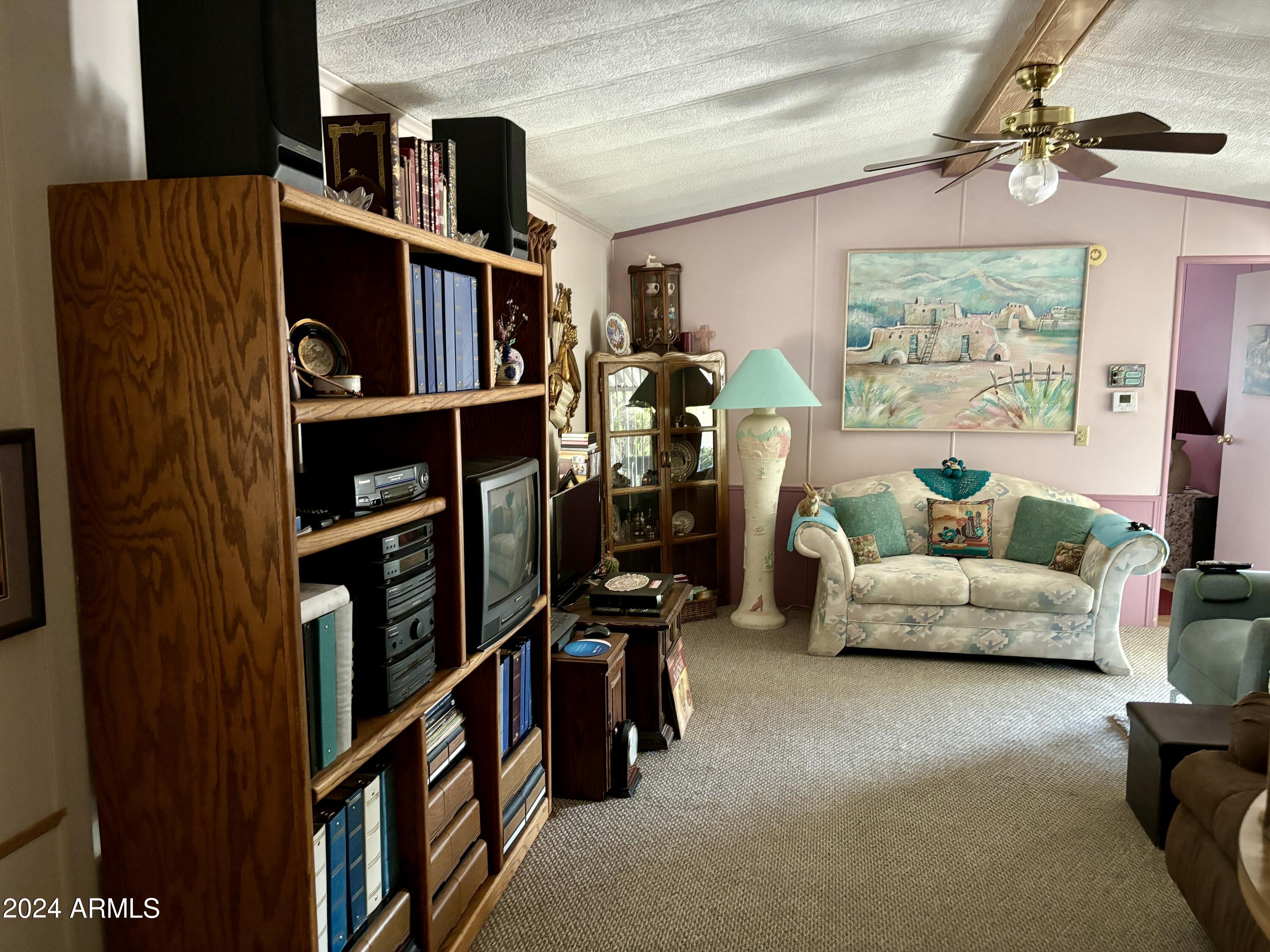 4065 E University Drive 462