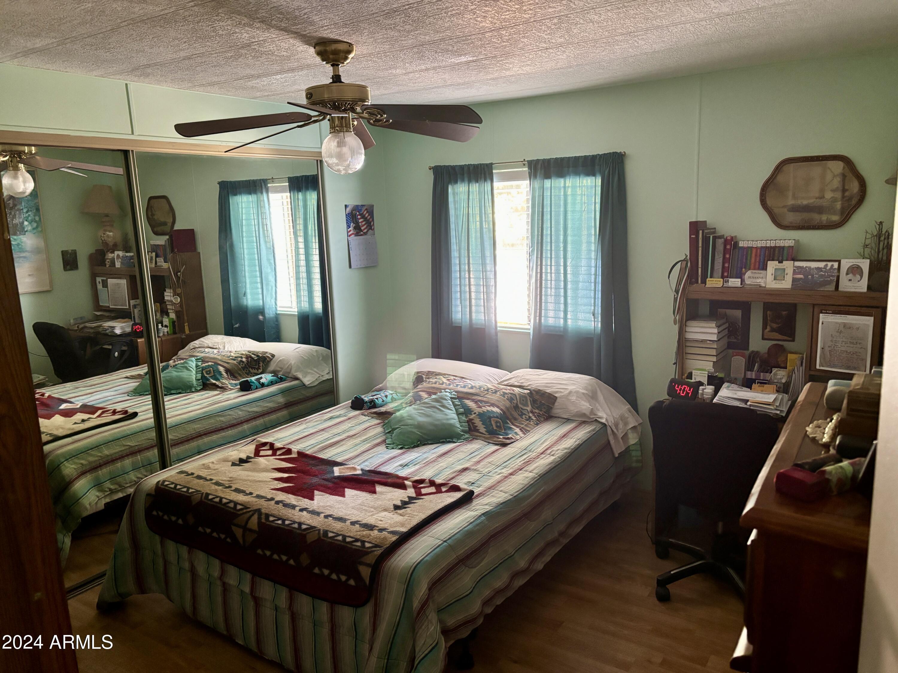 4065 E University Drive 462