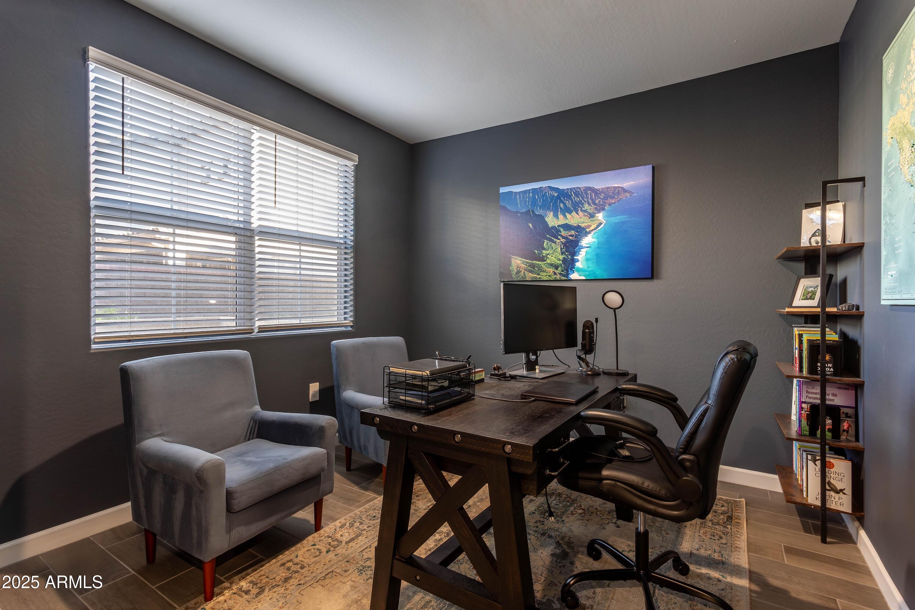 1255 N ARIZONA Avenue 1248