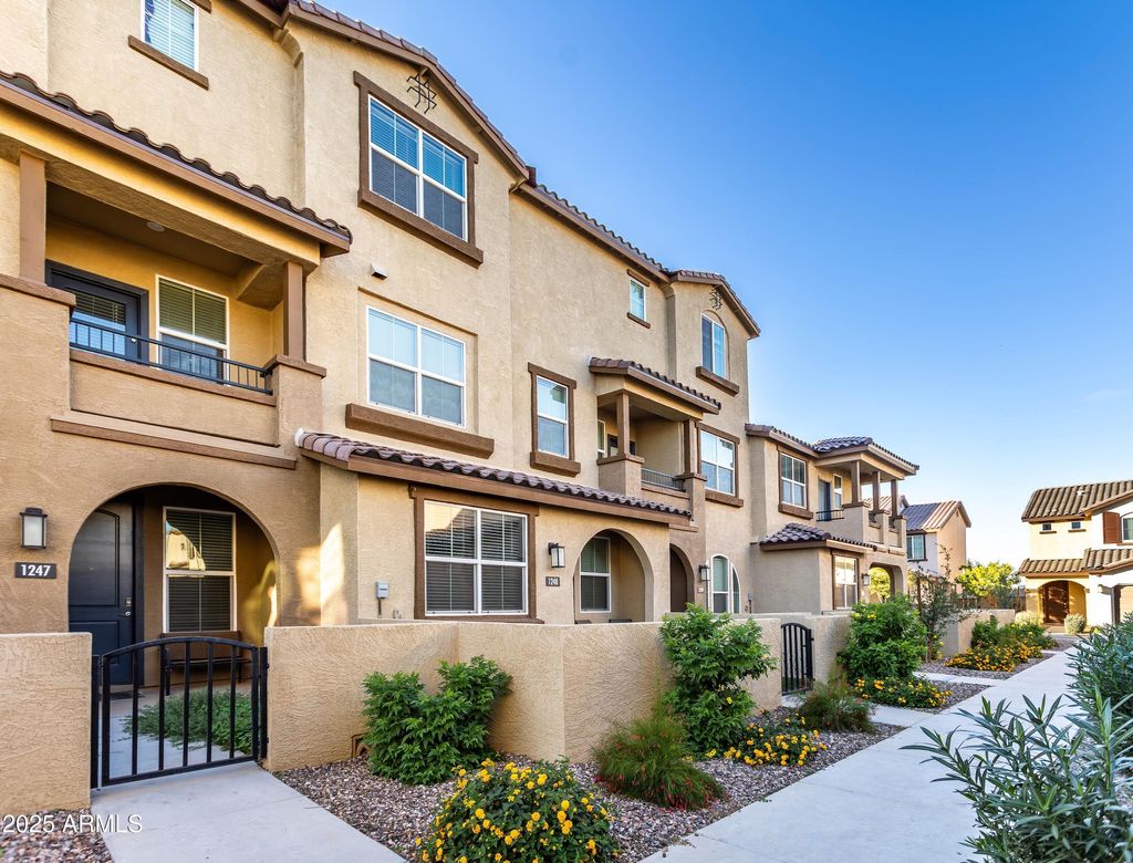 Photo of 1255 N Arizona Avenue #1248, Chandler, AZ 85225 (MLS # 6951348)