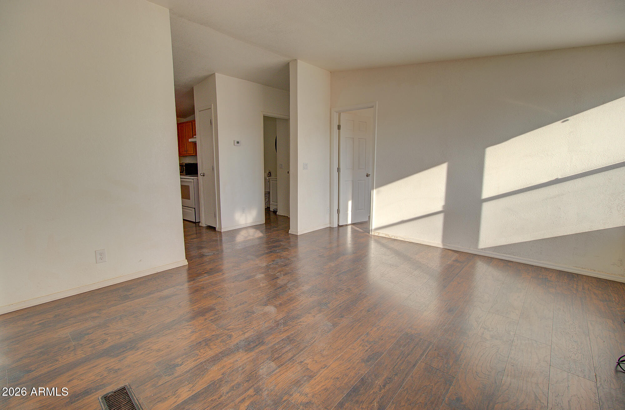 5706 N Fuchsia Street