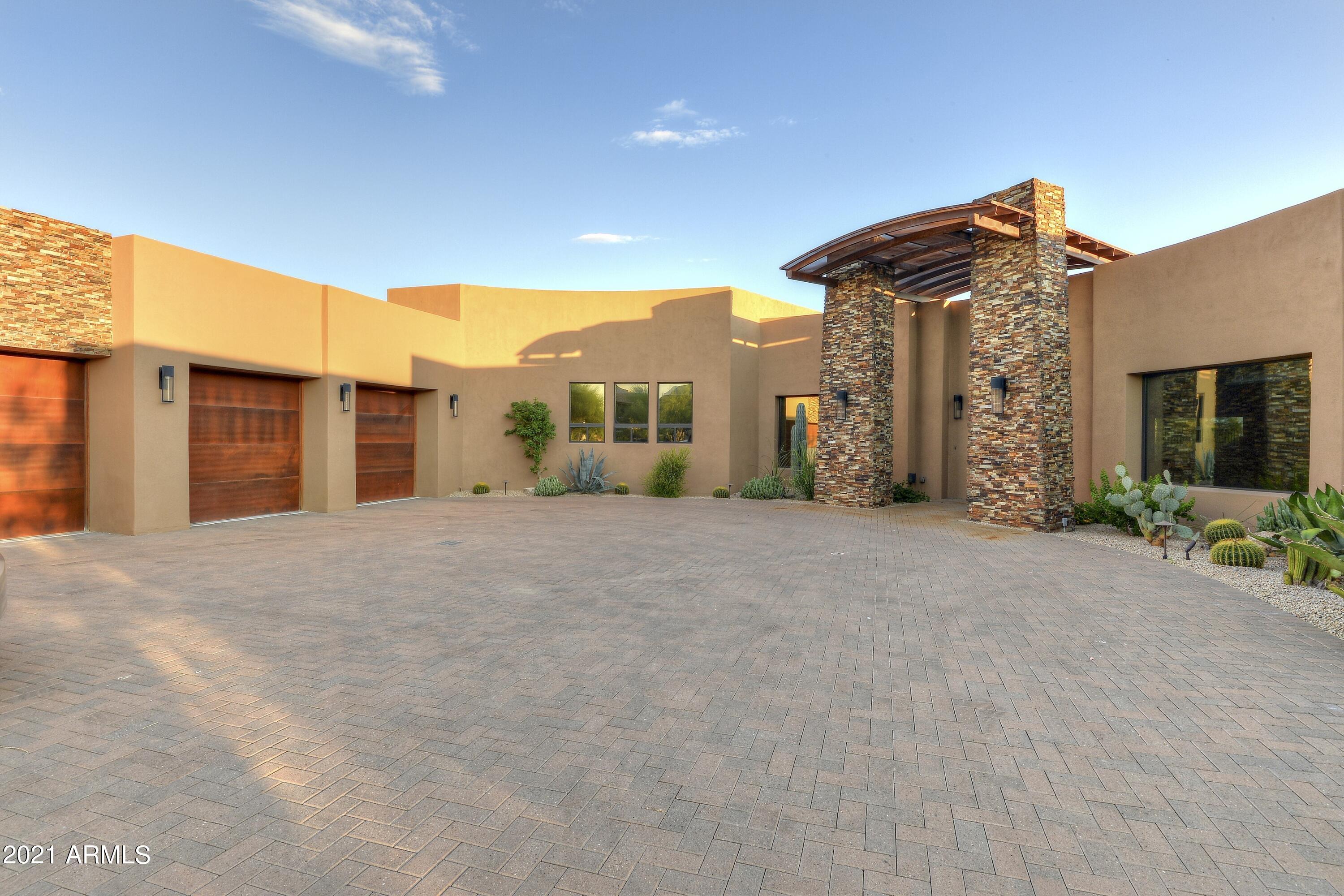 DESERT MOUNTAIN - Residential