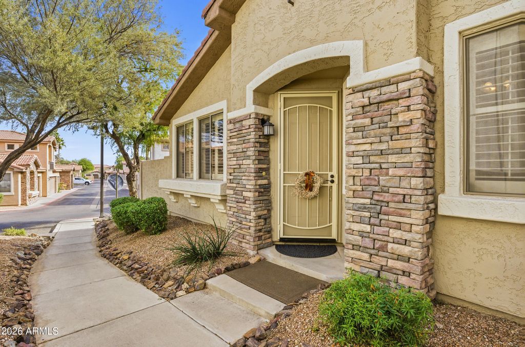 Photo of 1024 E Frye Road #1060, Phoenix, AZ 85048 (MLS # 6974258)