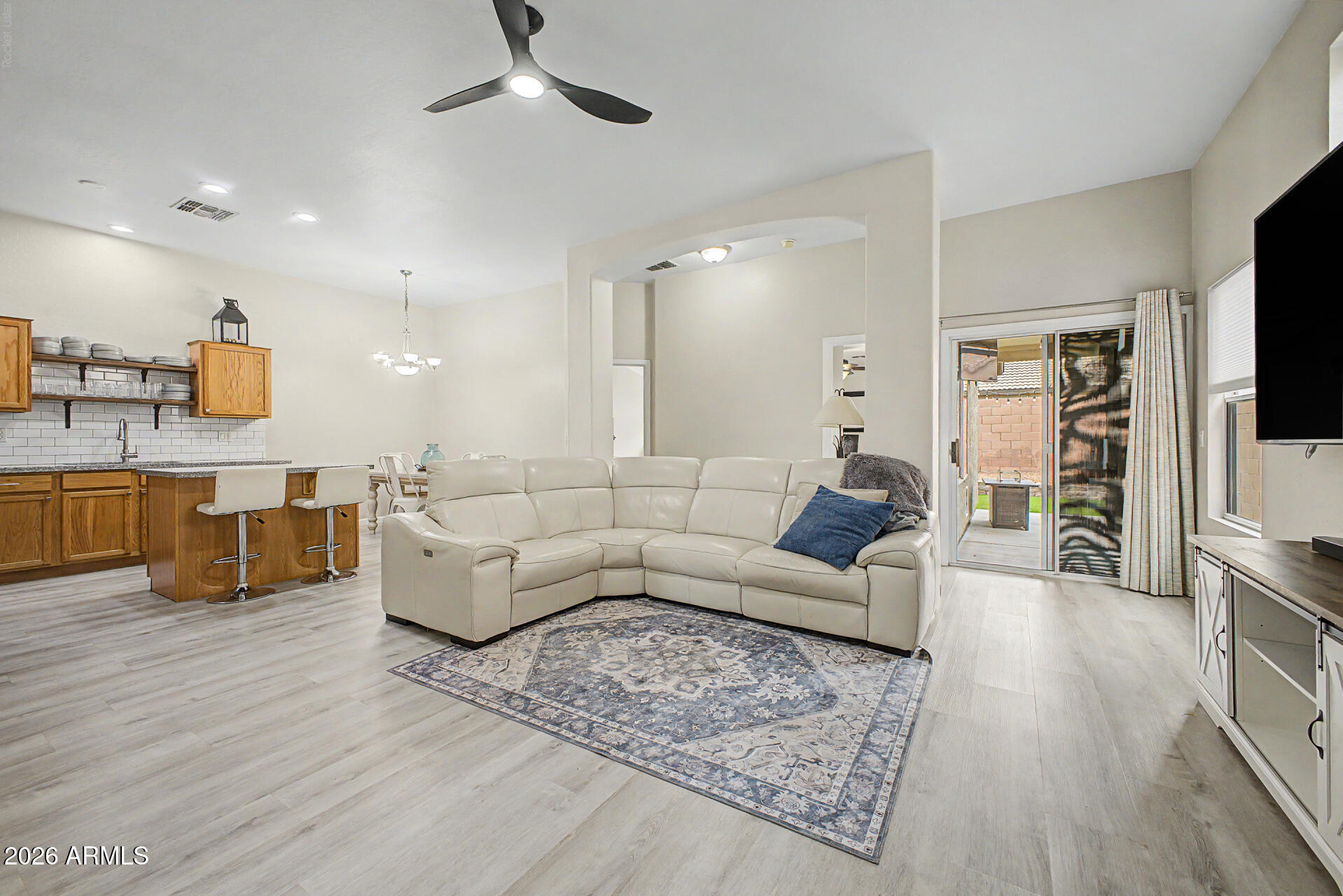 6610 E UNIVERSITY Drive 123