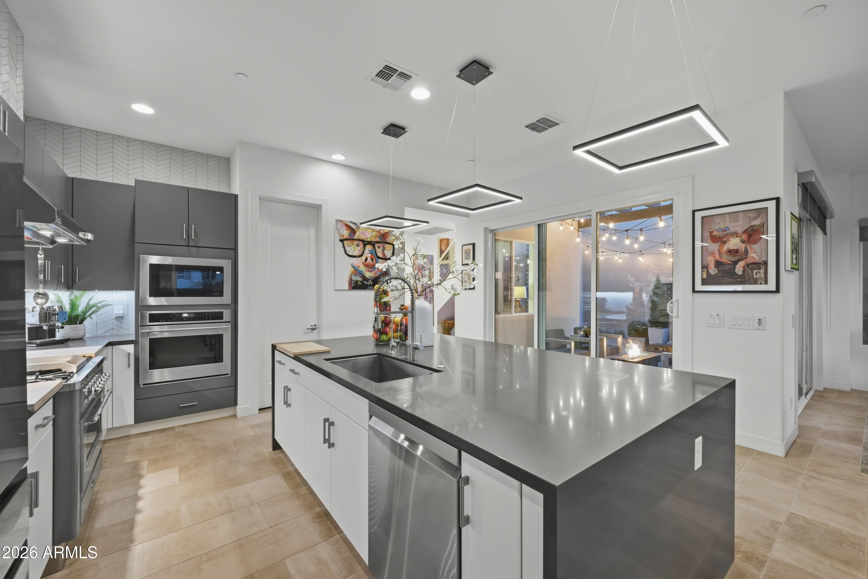 6812 E ORION Drive
