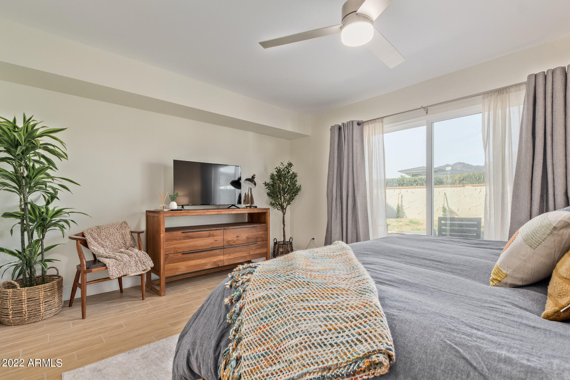 Paradise Valley, Arizona 85253, United States, 2 Bedrooms Bedrooms, ,2 BathroomsBathrooms,Residential,Active,74076