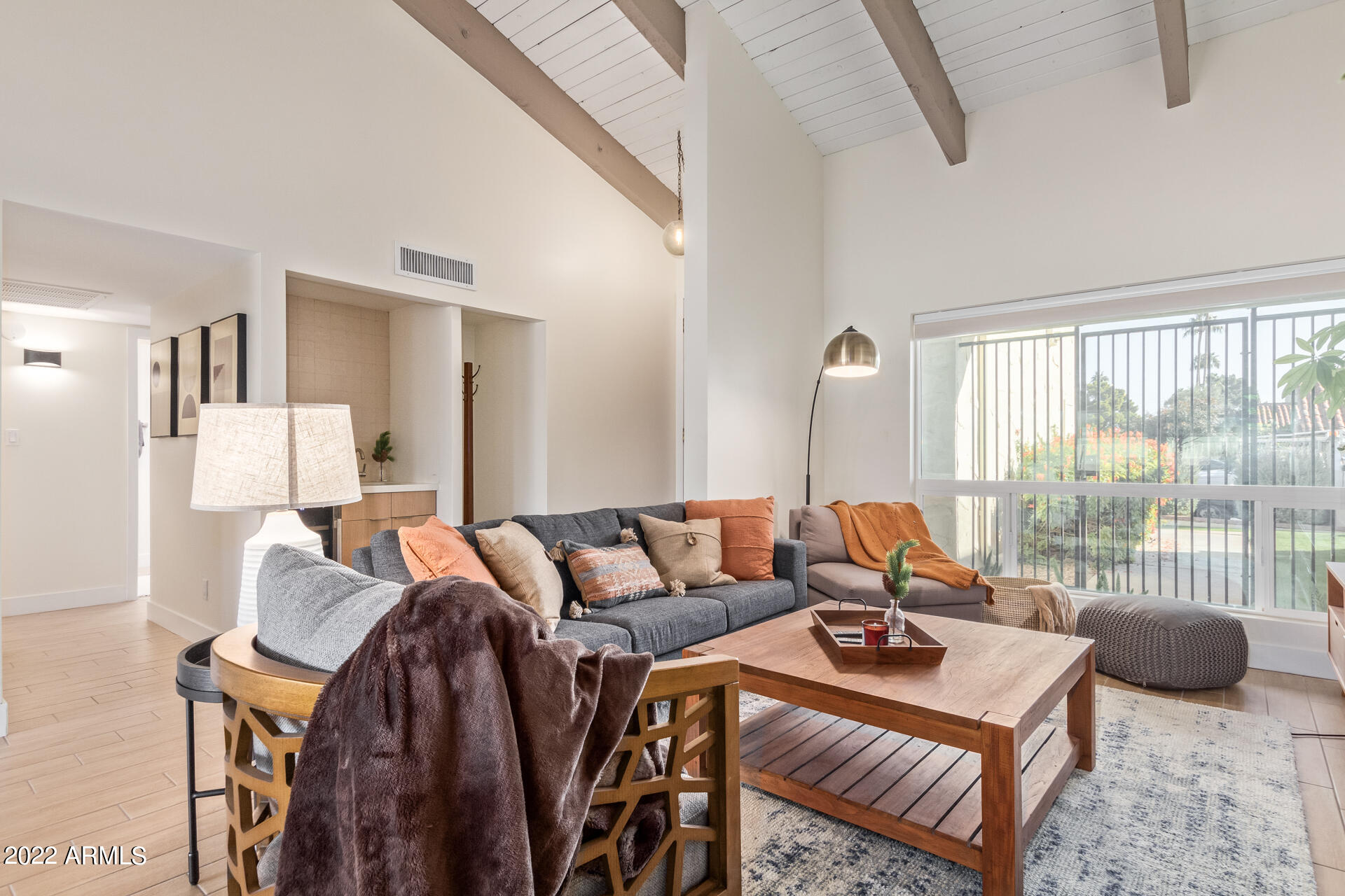 Paradise Valley, Arizona 85253, United States, 2 Bedrooms Bedrooms, ,2 BathroomsBathrooms,Residential,Active,74076