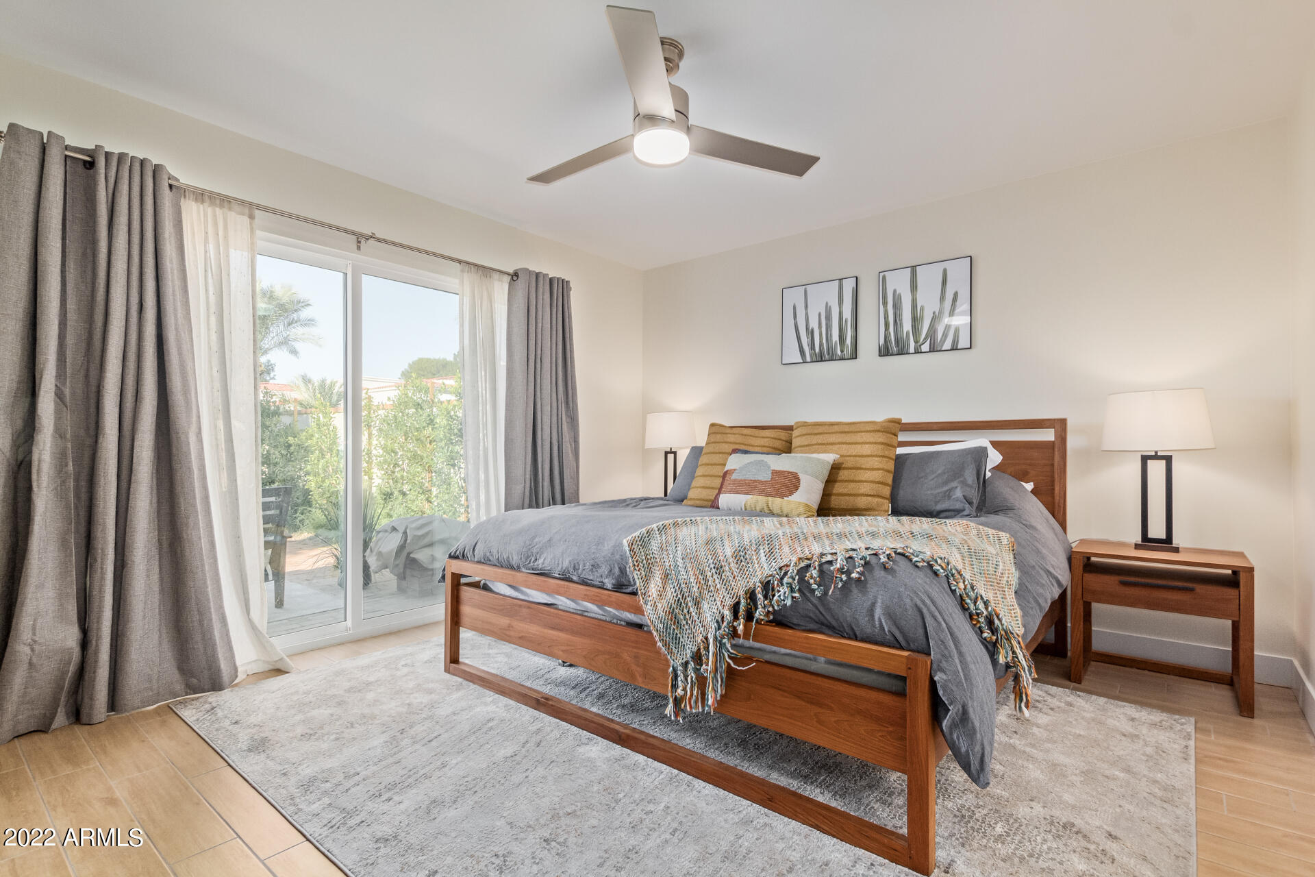 Paradise Valley, Arizona 85253, United States, 2 Bedrooms Bedrooms, ,2 BathroomsBathrooms,Residential,Active,74076