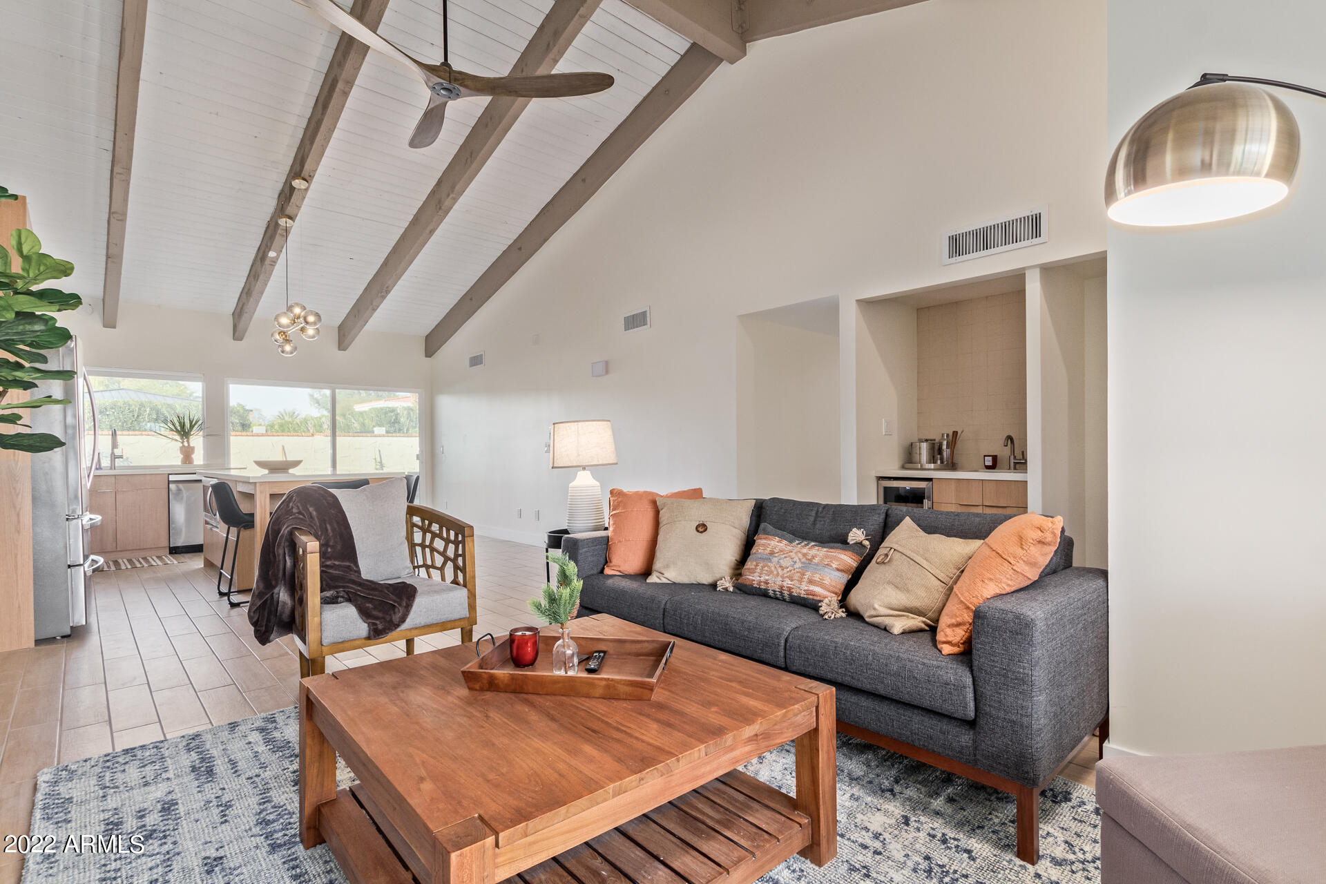 Paradise Valley, Arizona 85253, United States, 2 Bedrooms Bedrooms, ,2 BathroomsBathrooms,Residential,Active,74076