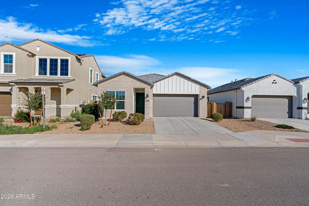 Photo of 40932 W Hillman Drive, Maricopa, AZ 85138 (MLS # 6970923)