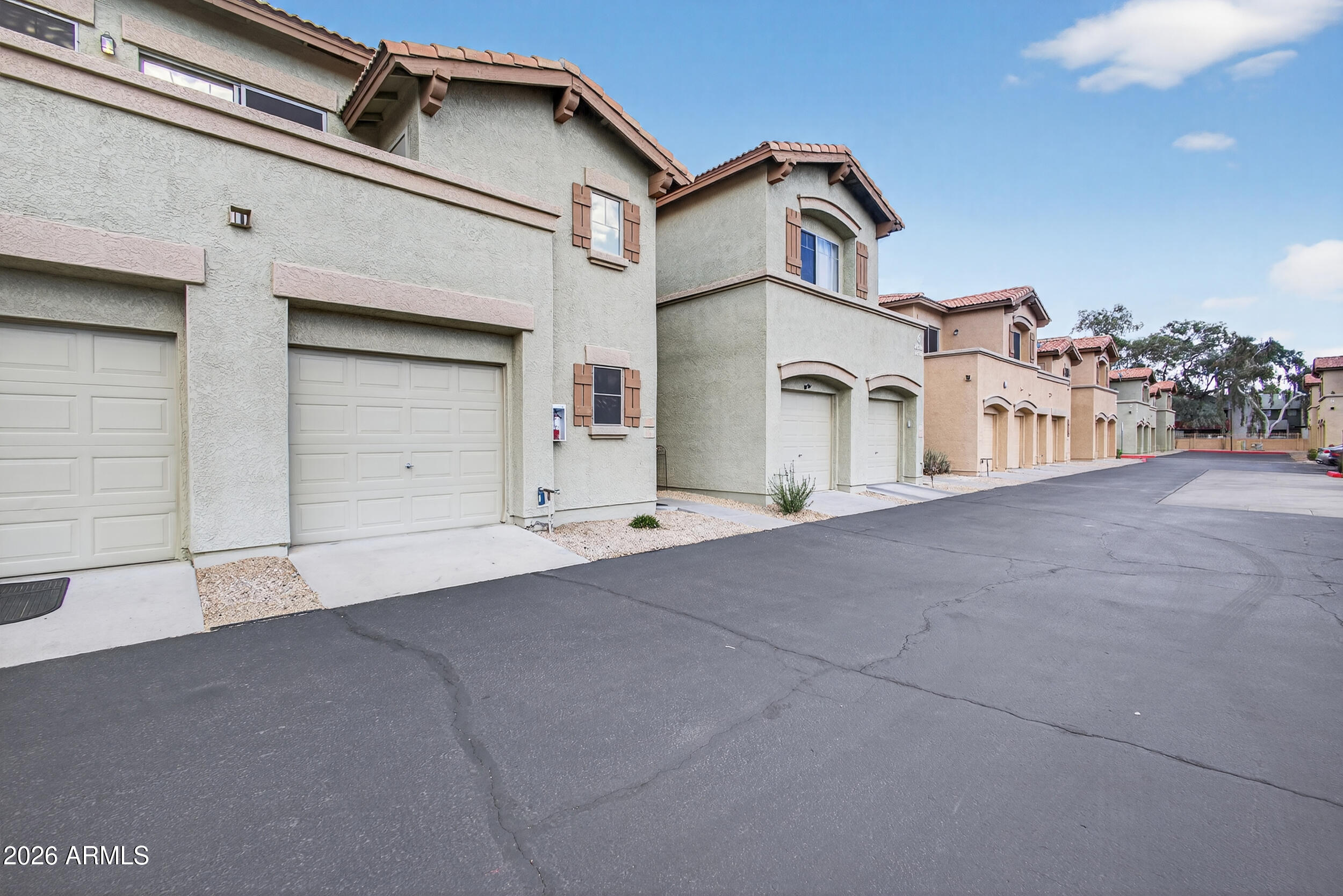 805 S SYCAMORE Avenue 216