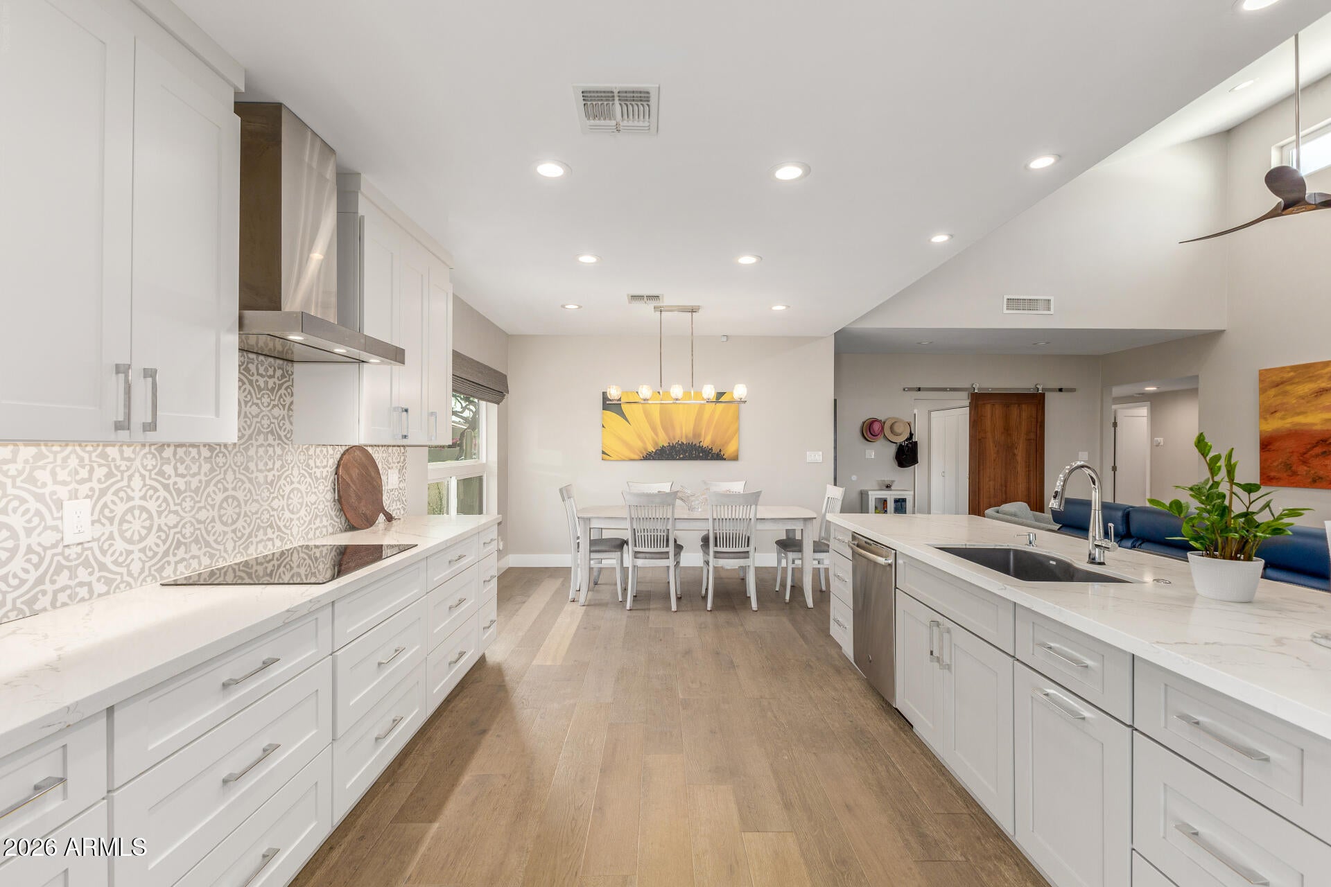 5137 N 79TH Place
