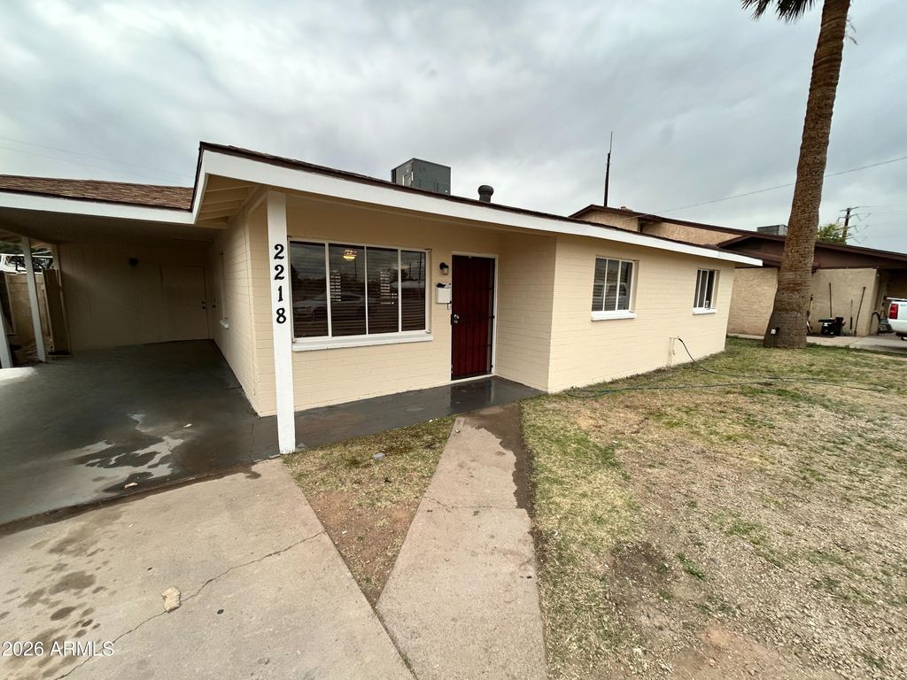 Photo of 2218 N 35th Street, Phoenix, AZ 85008 (MLS # 6975892)