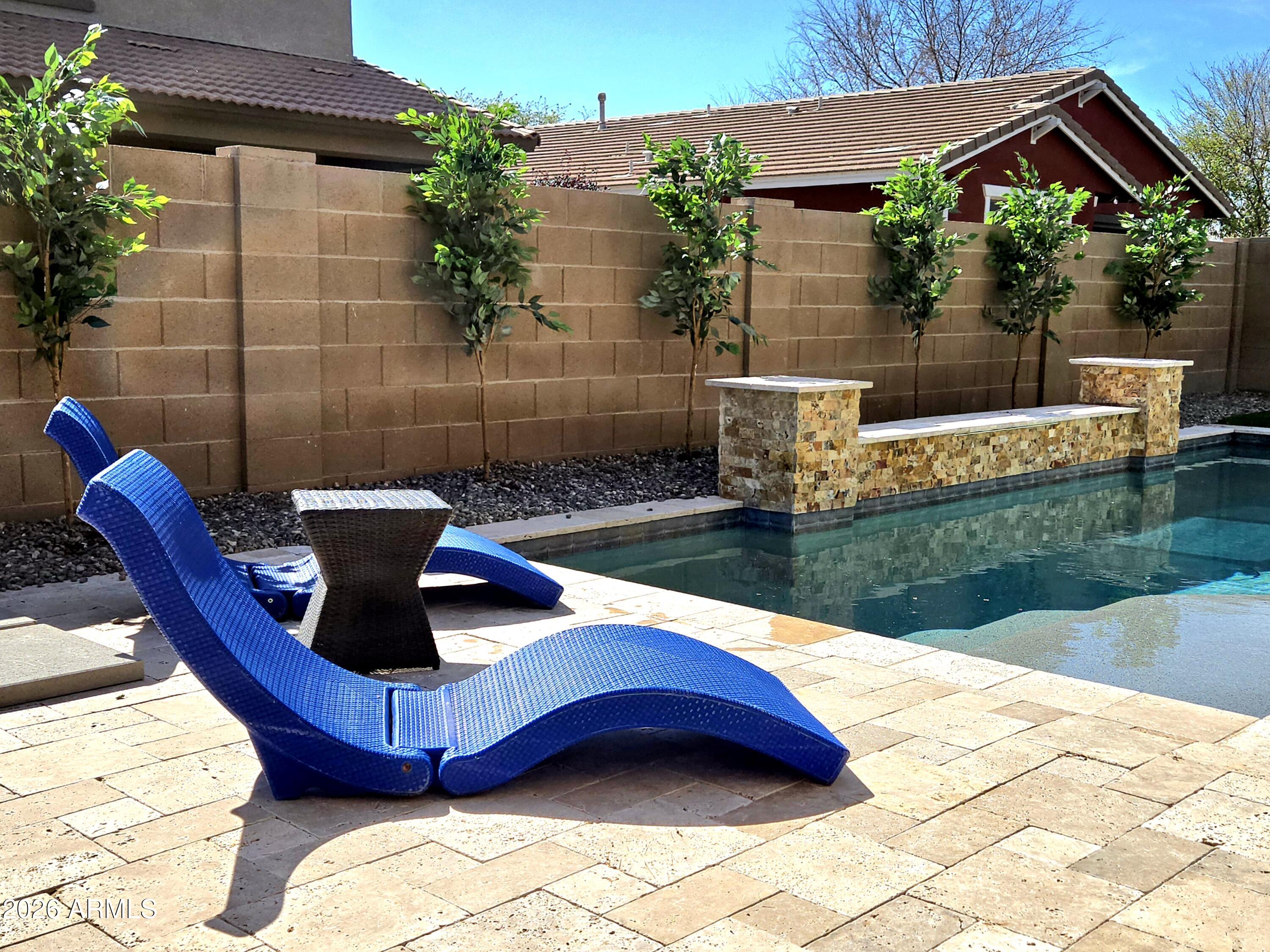 4229 E MESQUITE Street