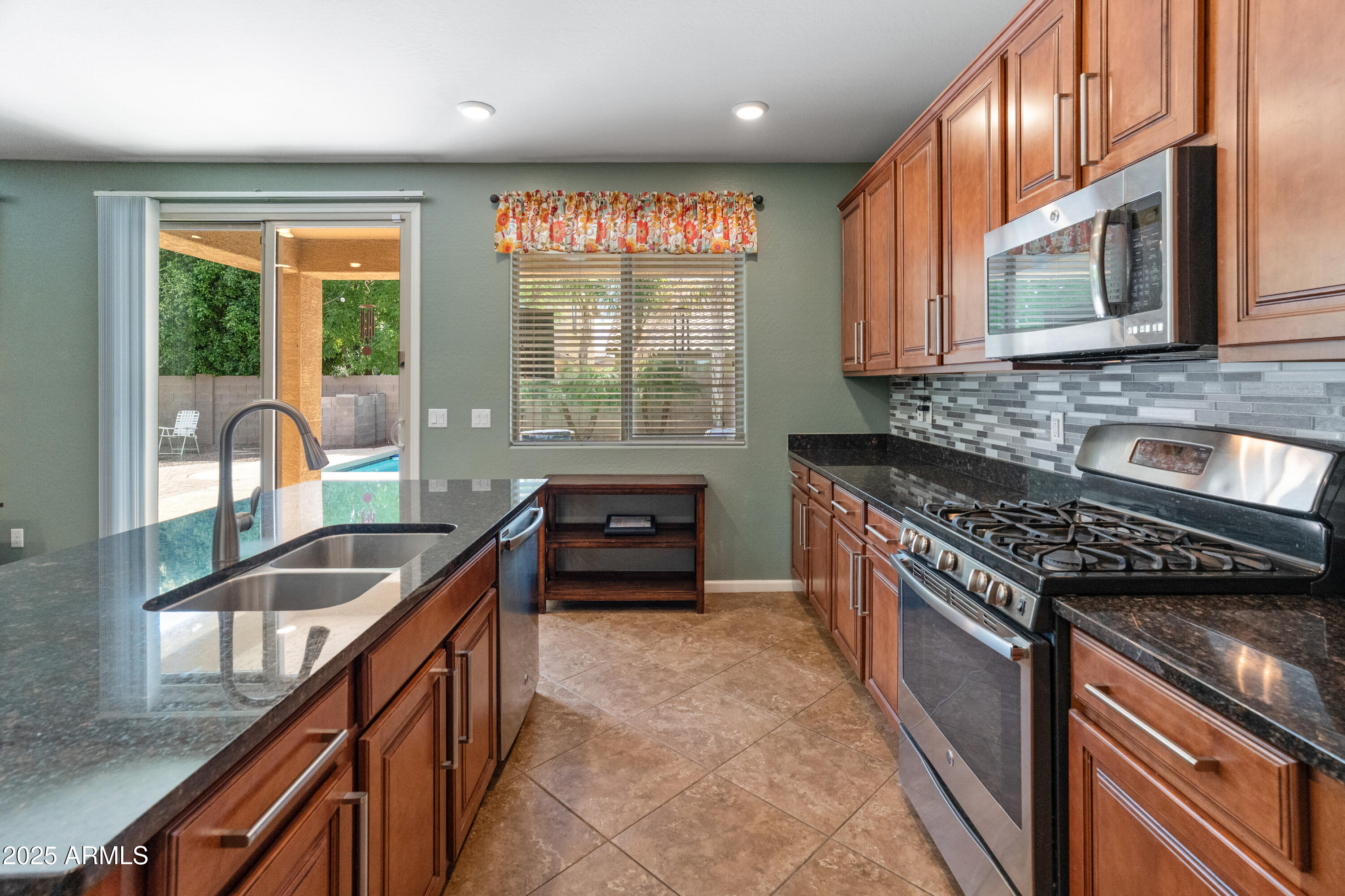 Gilbert, Arizona 85298, United States, 5 Bedrooms Bedrooms, ,4 BathroomsBathrooms,Residential,Active,224665