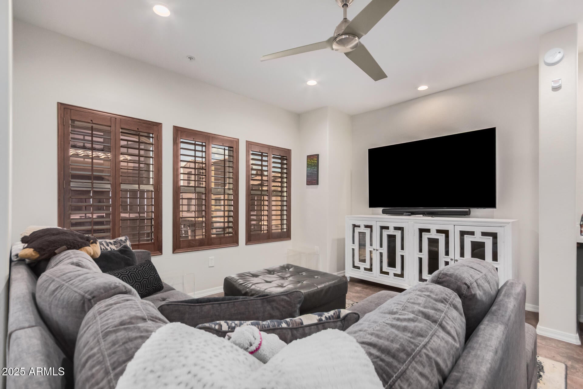 3935 E Rough Rider Road Unit 1029
