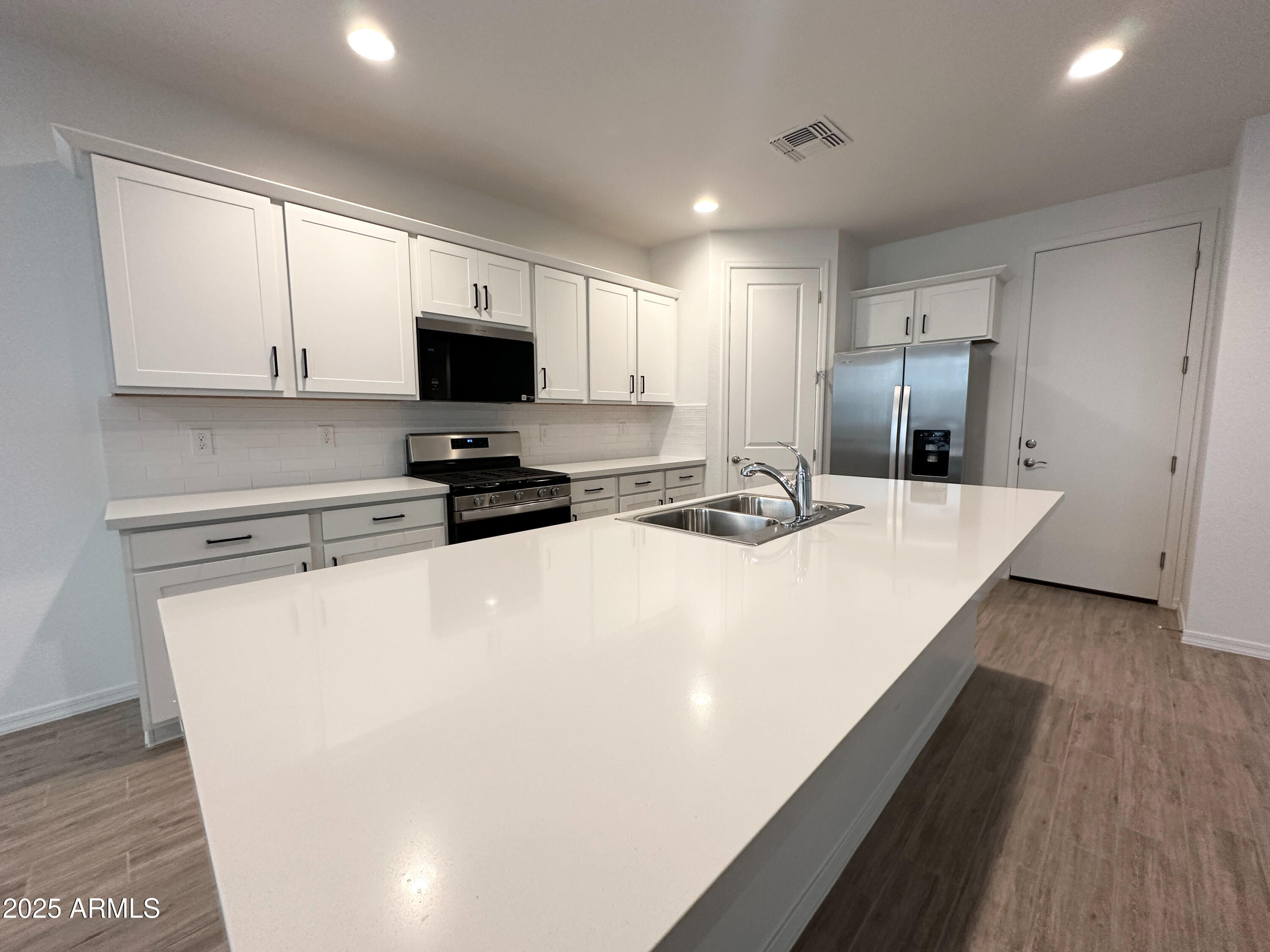 9363 E SPIRAL Avenue