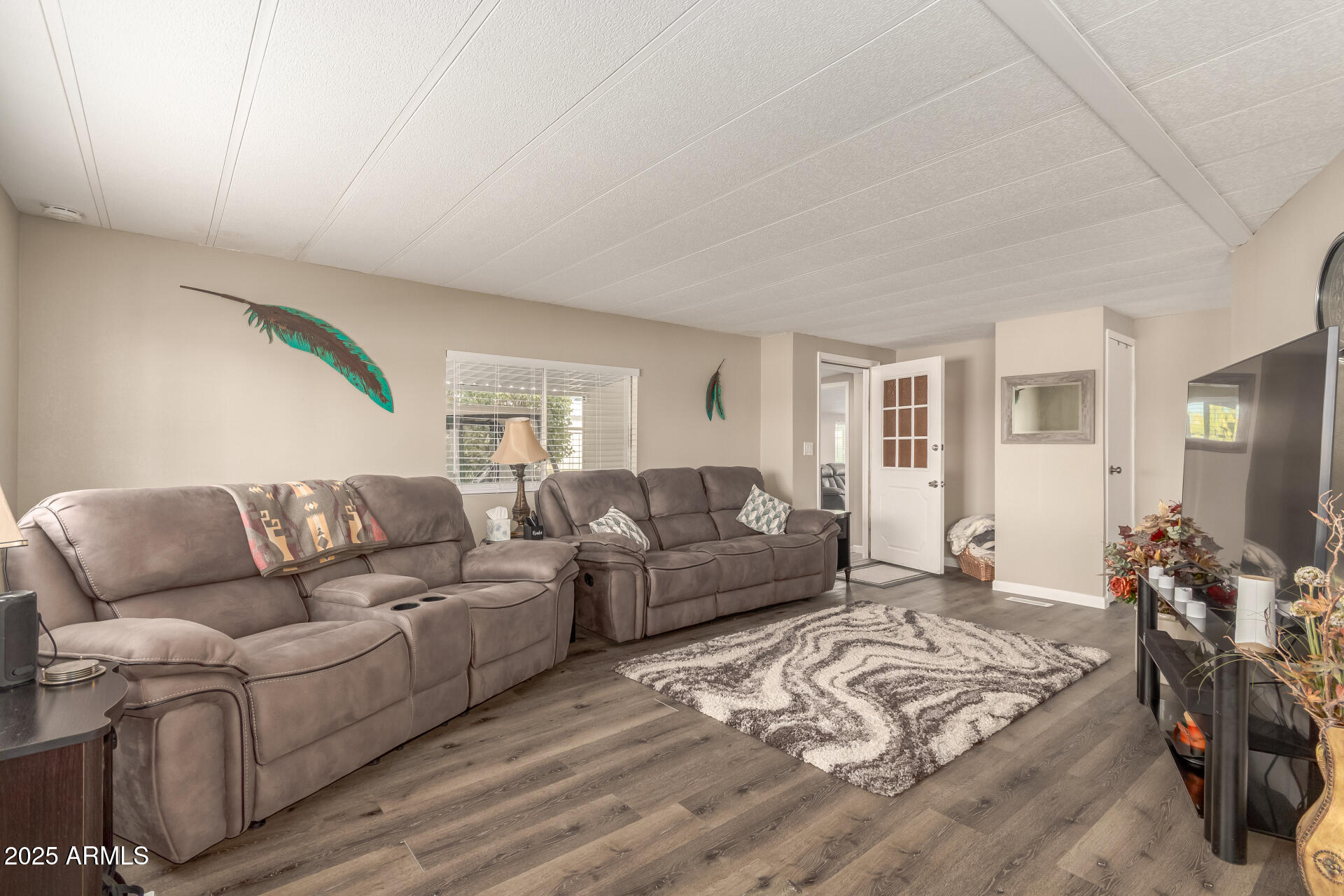 5263 E McDowell Road