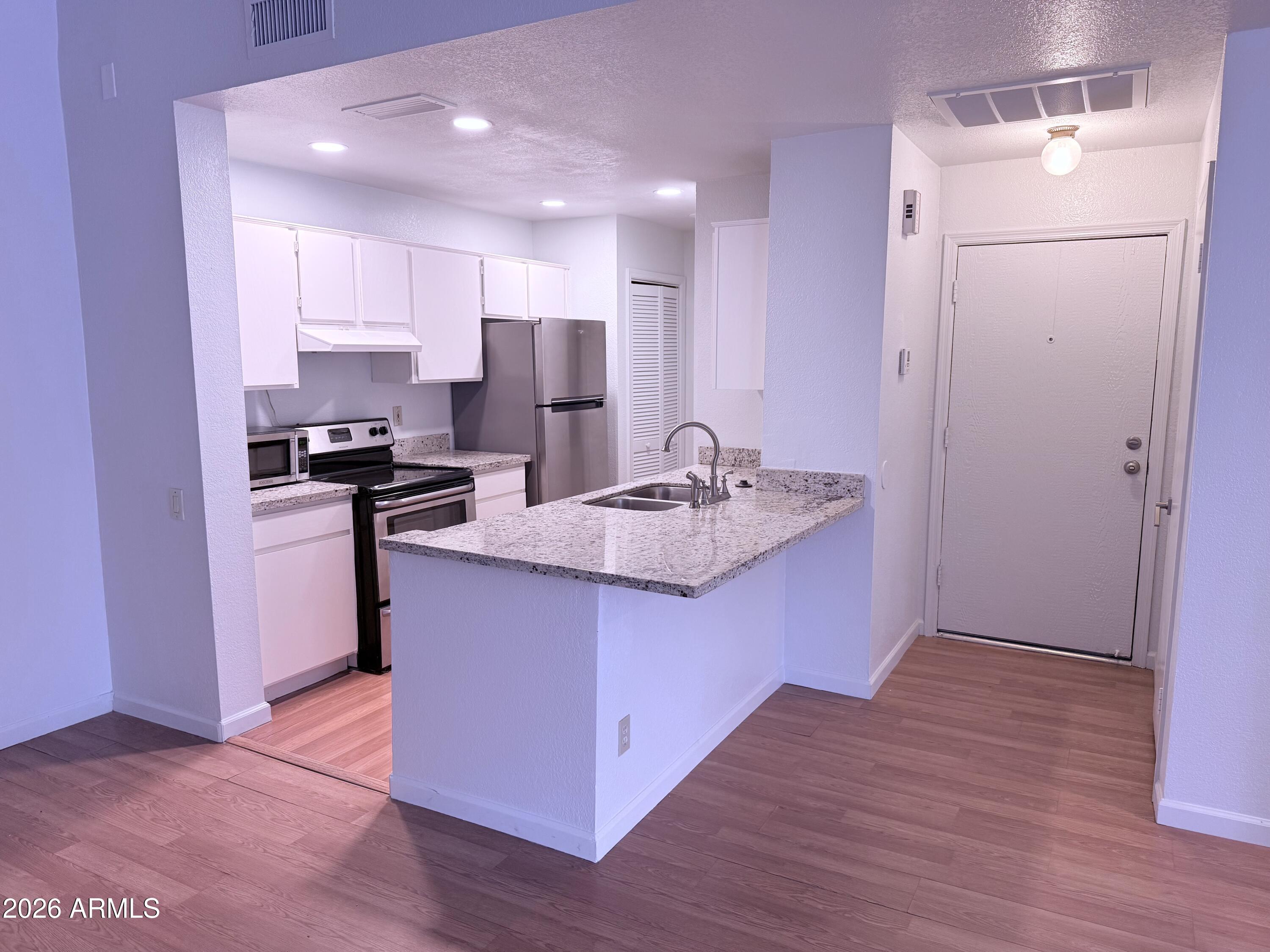 2035 S ELM Street 208