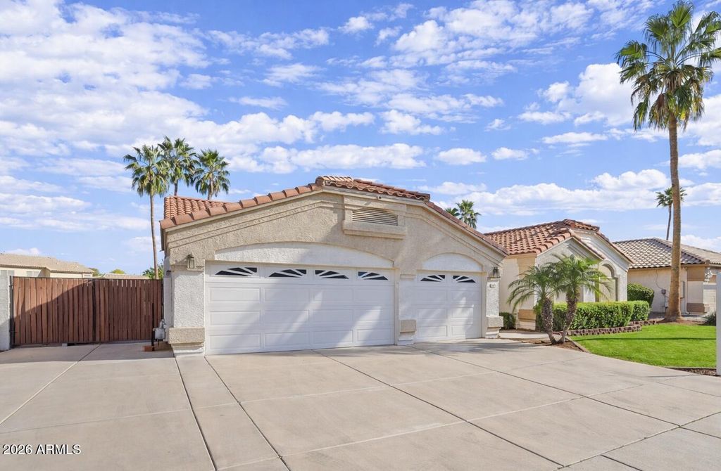 Photo of 12434 W Monte Vista Road, Avondale, AZ 85392 (MLS # 6995879)