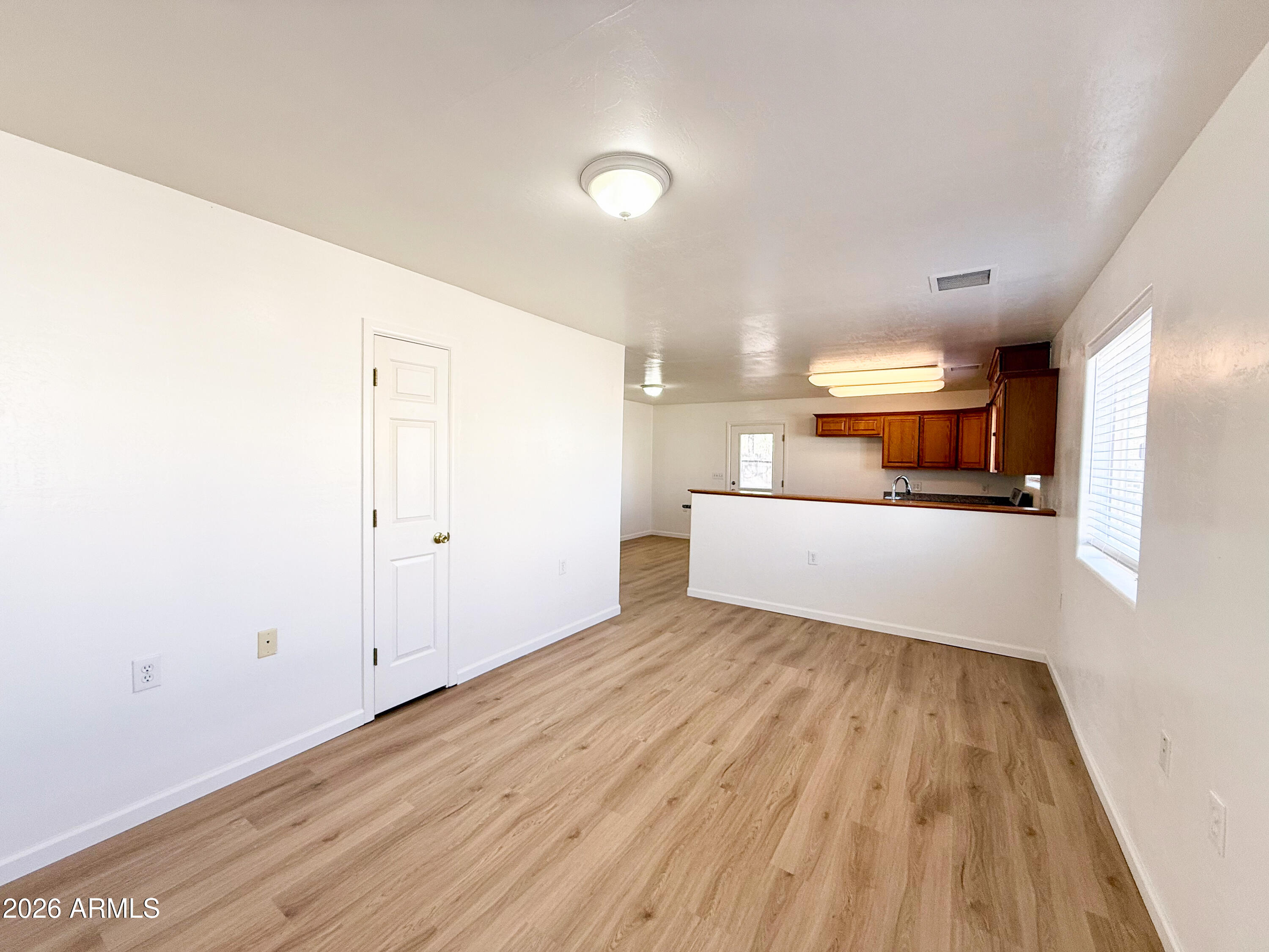 430 W LAKE LOUISE Road