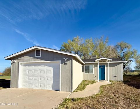 430 W LAKE LOUISE Road Paulden AZ 86334