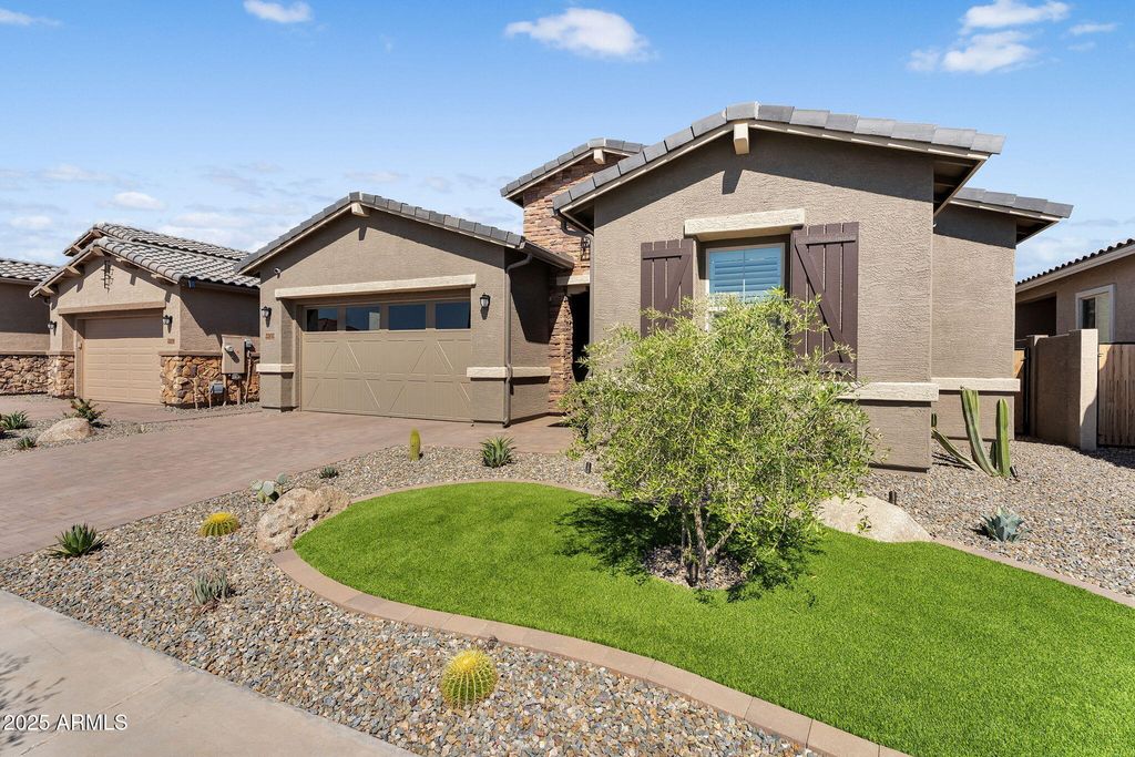 Photo of 22852 E San Tan Boulevard, Queen Creek, AZ 85142 (MLS # 6928483)