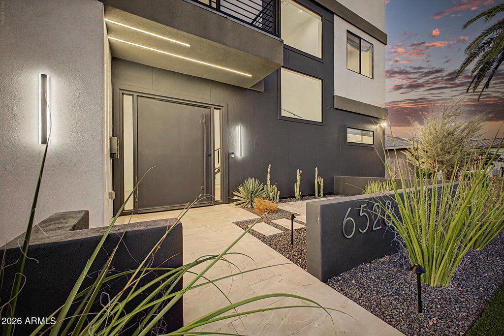 Photo of 6528 E 2nd Street, Scottsdale, AZ 85251 (MLS # 7089384)